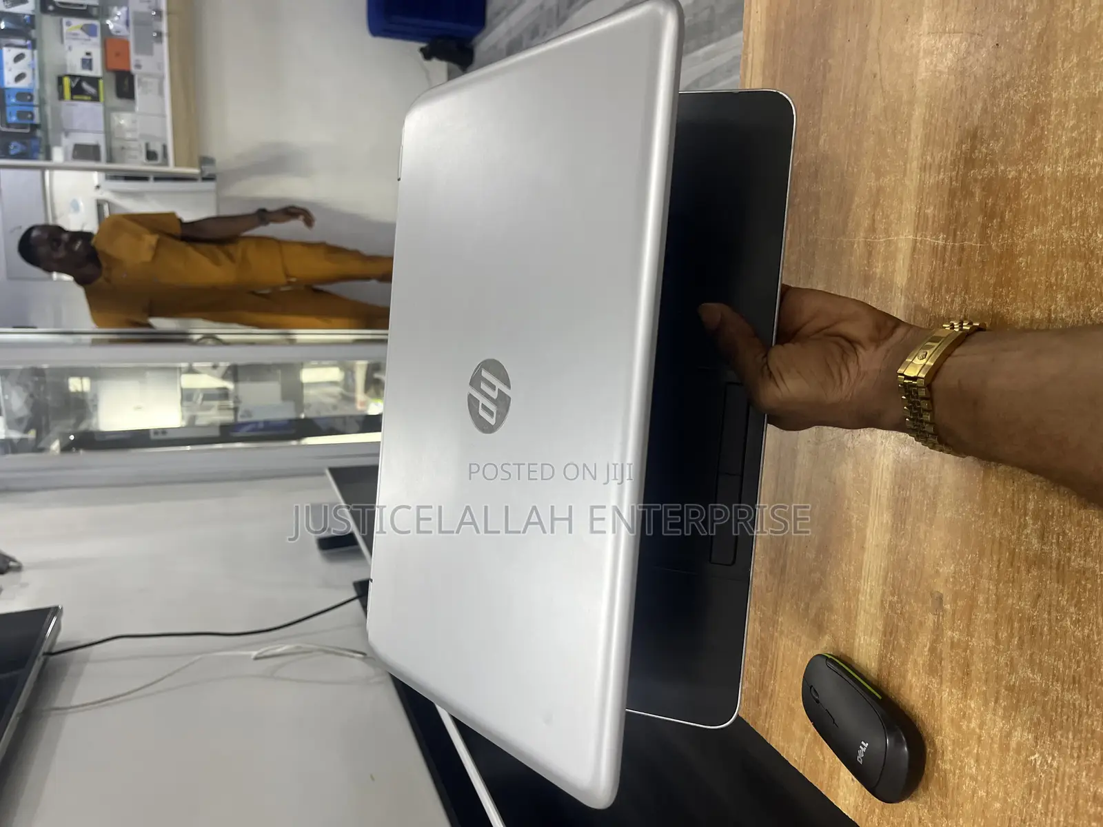 Laptop HP Pavilion 15 4GB AMD A8 HDD 256GB