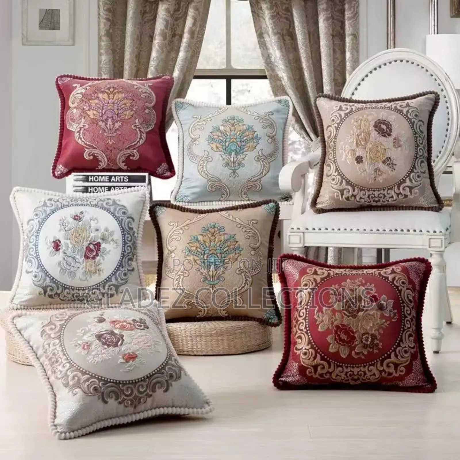 2 PCS Throw Pillows