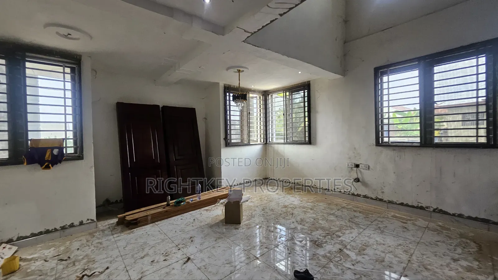 5bdrm House in Rightkey, Kumasi Metropolitan for sale
