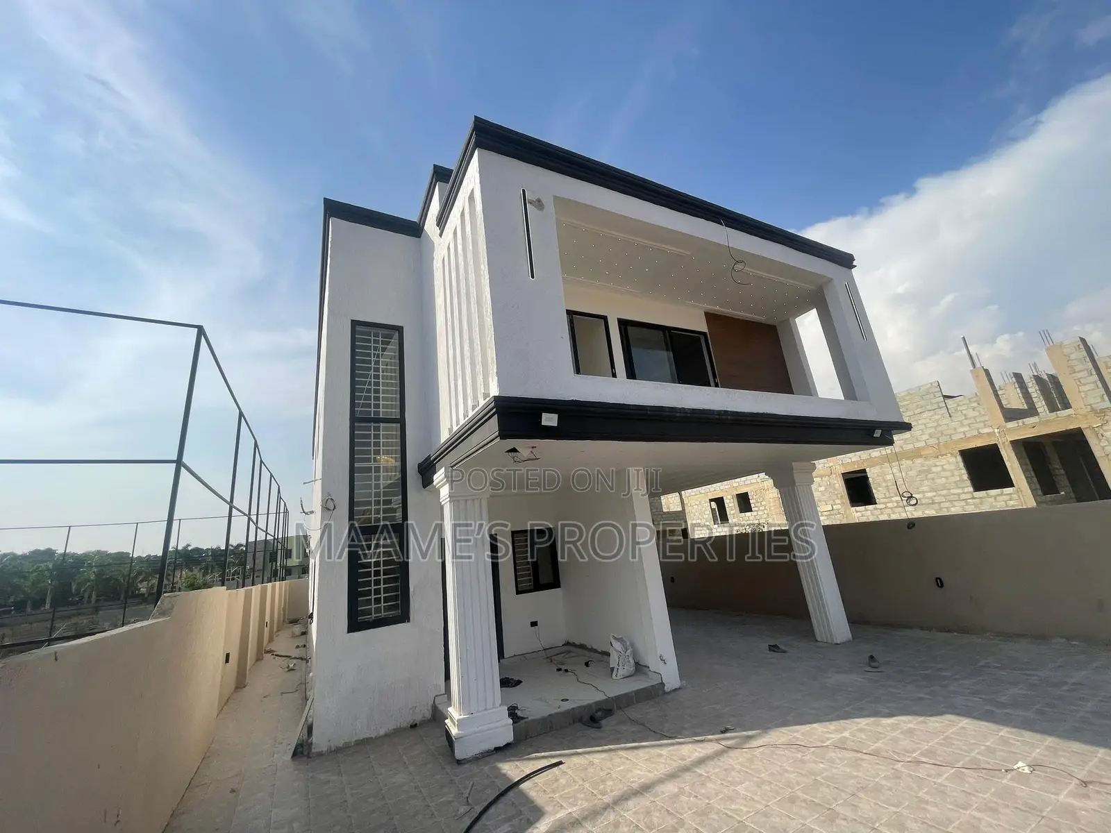 4bdrm Duplex in Kwabenya for sale