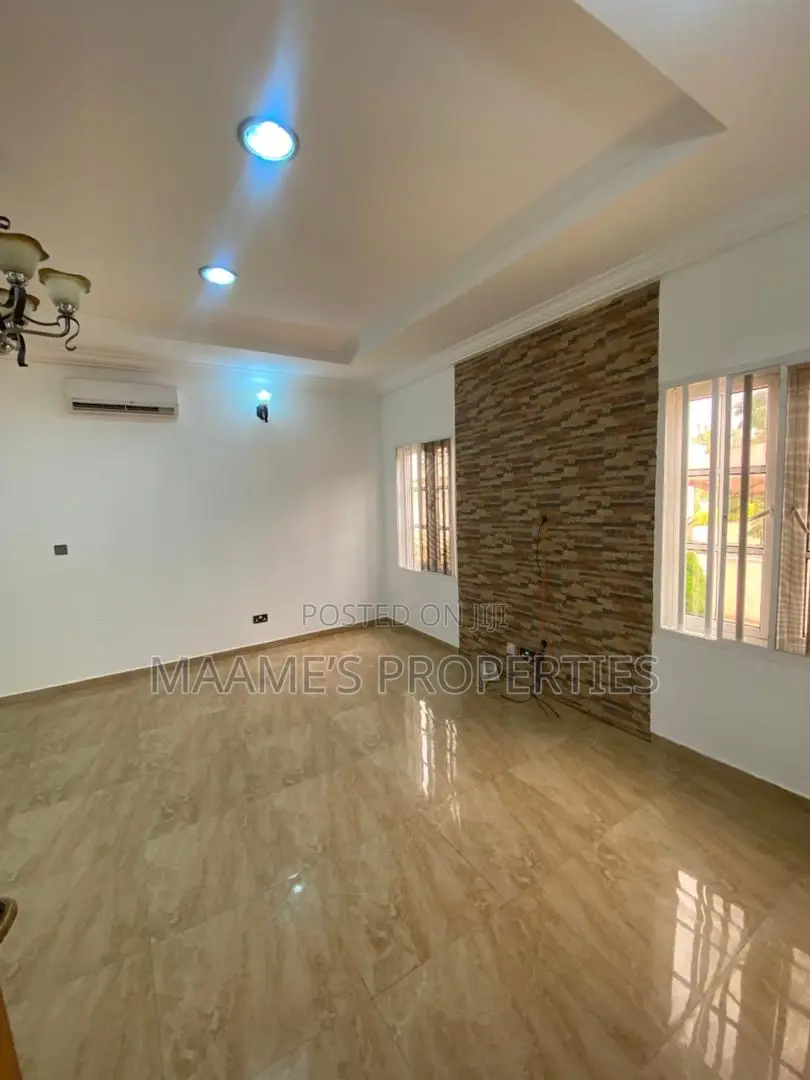 3bdrm House in Oyarifa Mall Area for sale