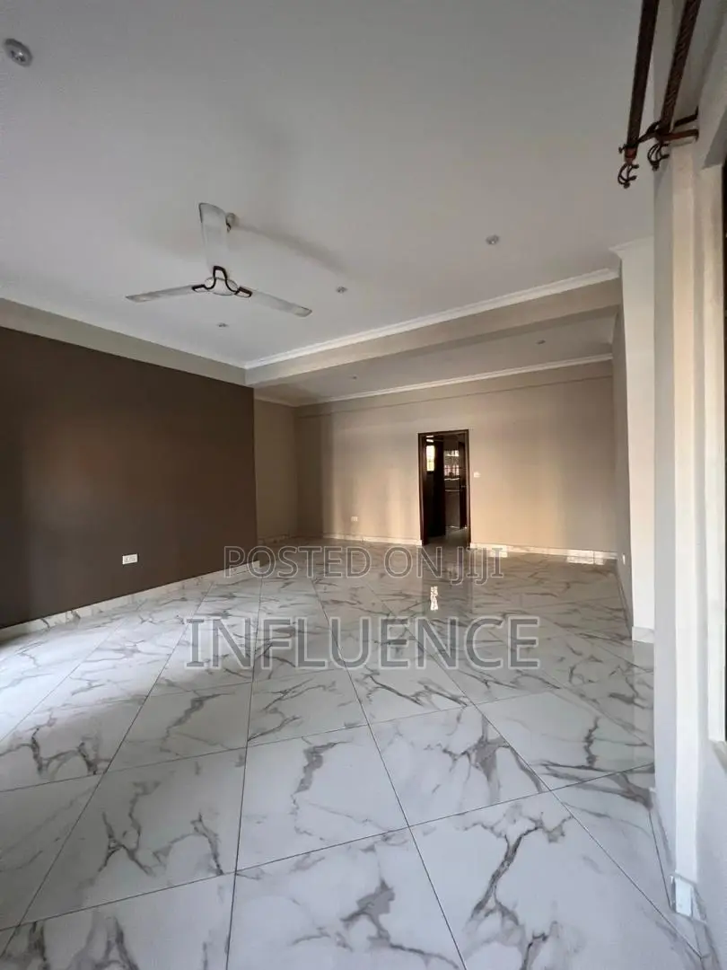 2bdrm Apartment in American House Area, East Legon for rent