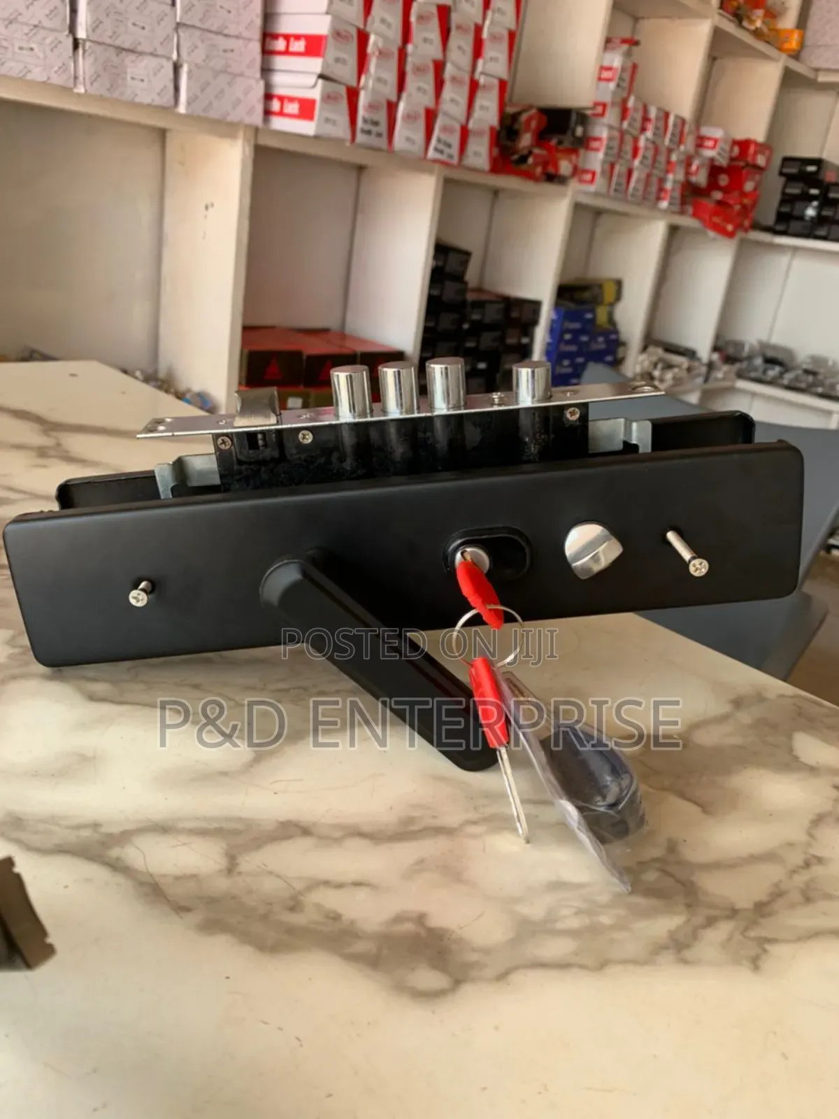 Quality China Door Lock With Metal Black Handle.