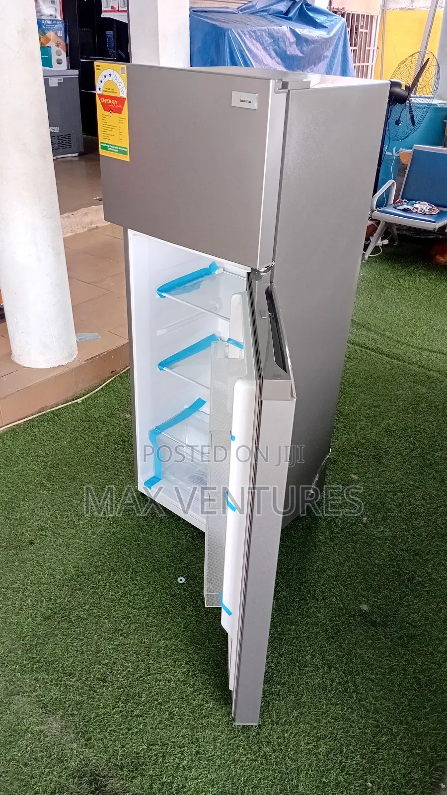 Goldstar 210l Refrigerator Freezer – Neat Design Fast Freeze