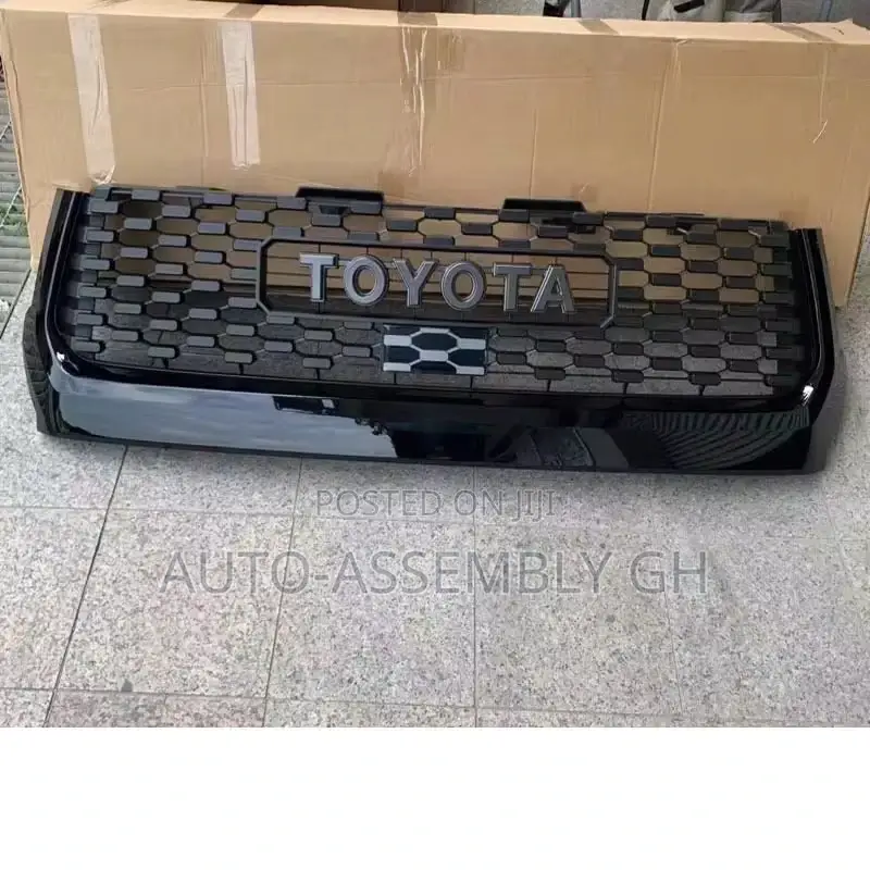 Toyota Tundra 2014-2021 Front Grille