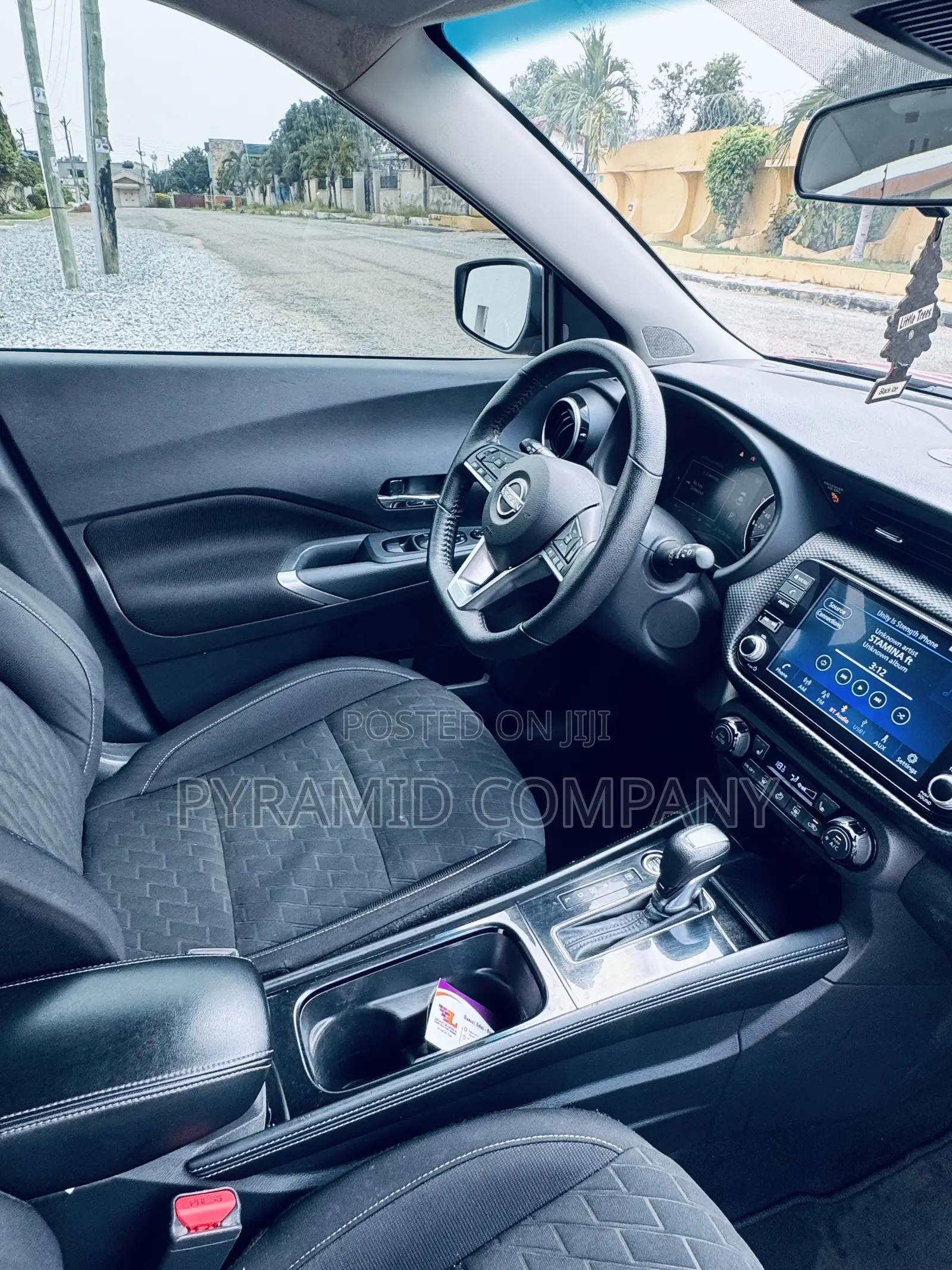 Nissan Kicks S 2023 Red