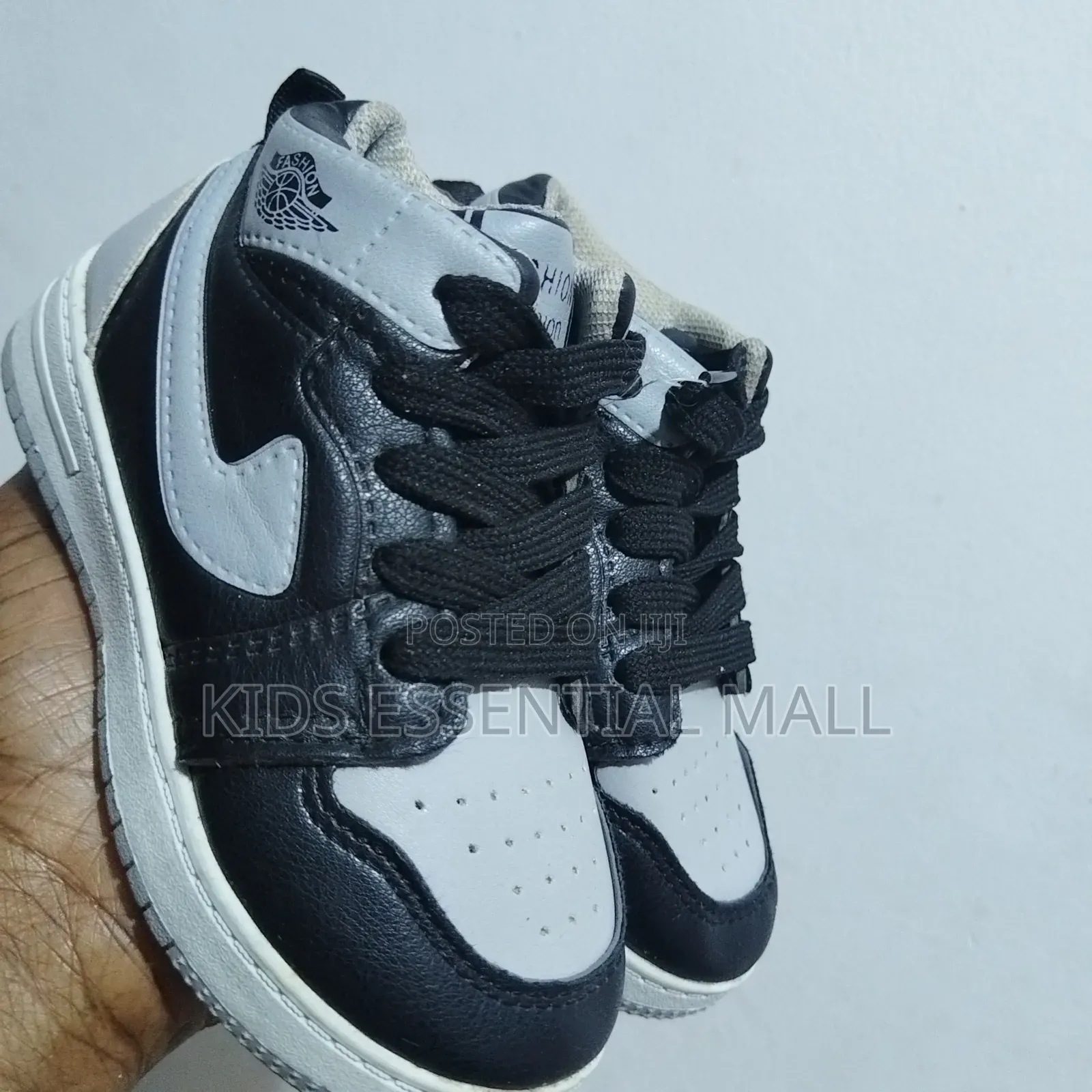 24 to 25 Size Sneakers for Kids