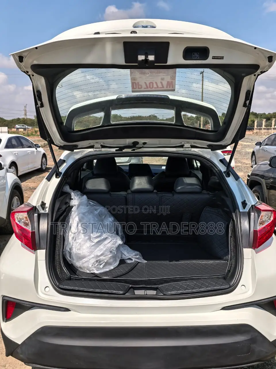 Toyota C-HR Limited FWD 2019 White
