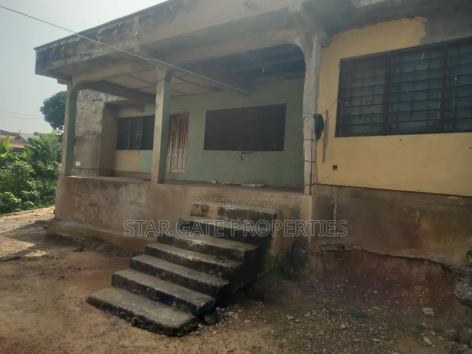 5bdrm House in Atimatim, Kumasi Metropolitan for sale