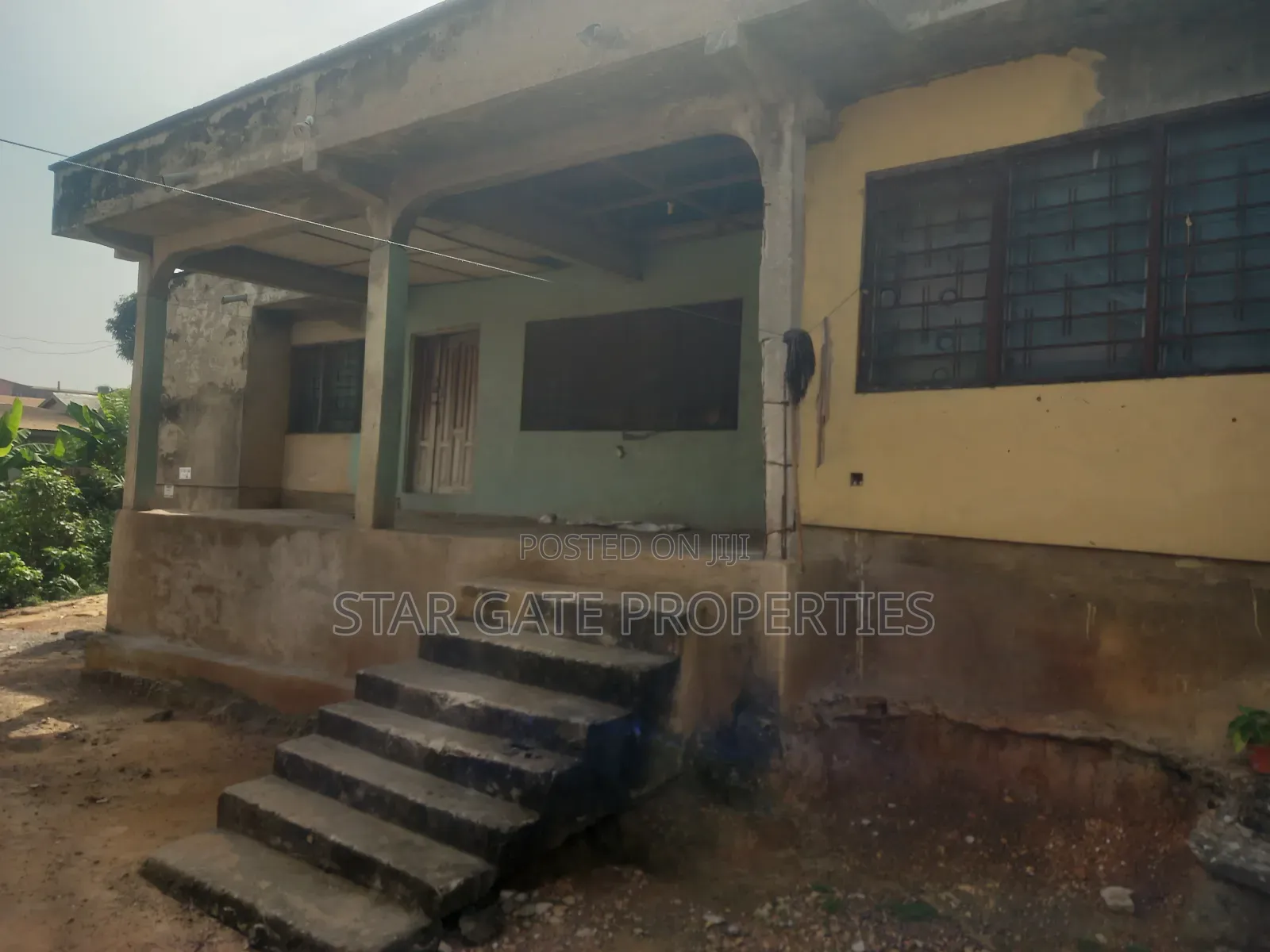 5bdrm House in Atimatim, Kumasi Metropolitan for sale