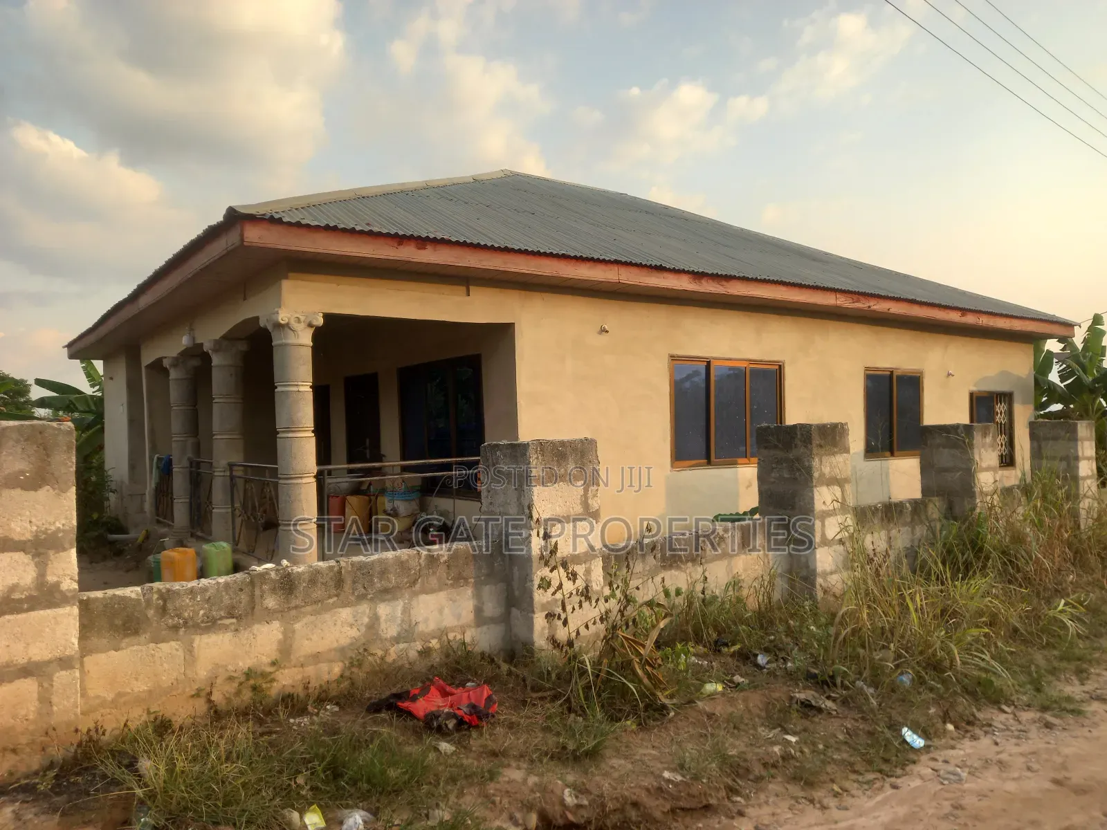 3bdrm House in Ejisu Asotwe for sale