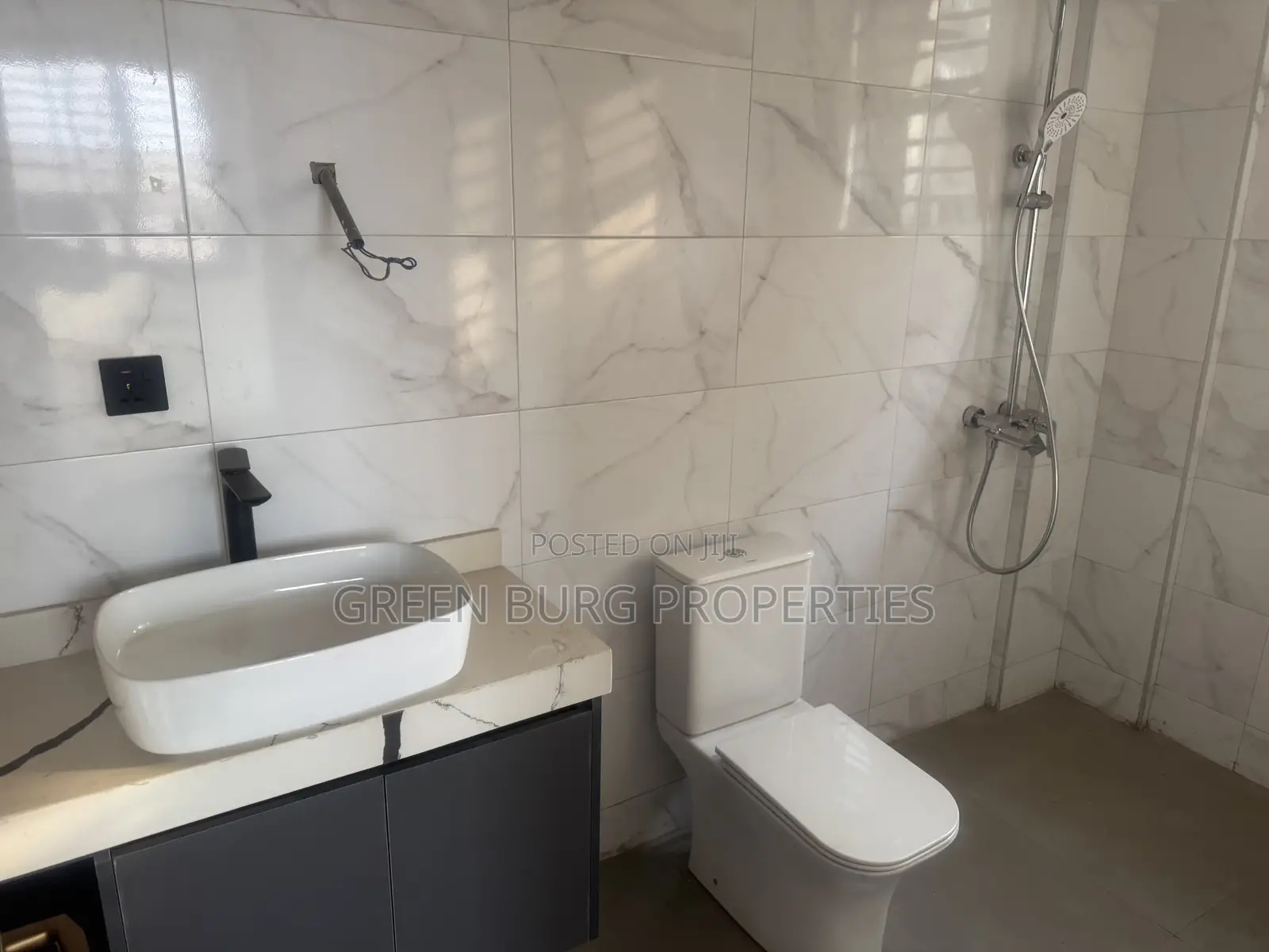 2bdrm Apartment in UPSA Area for rent