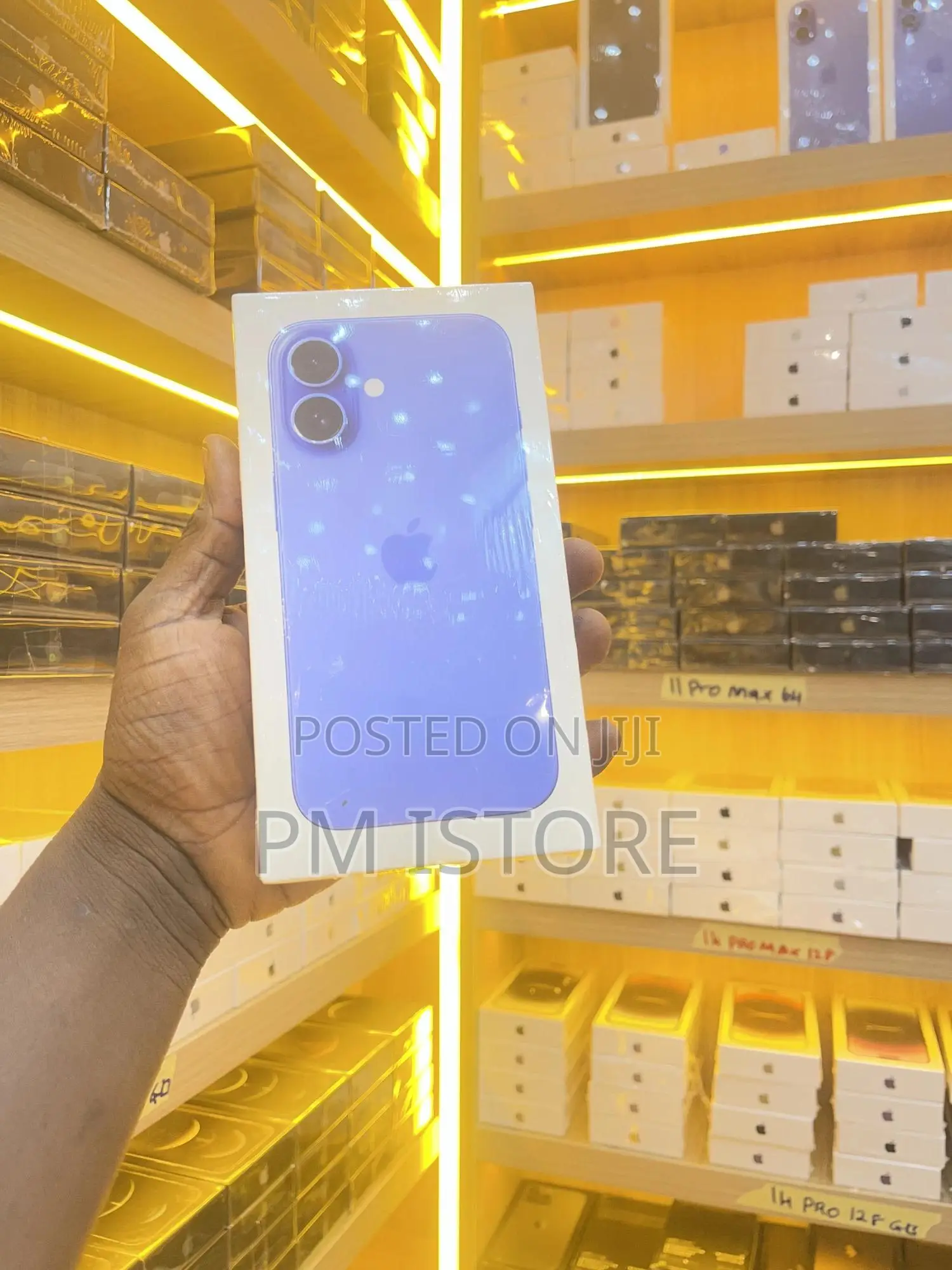 New Apple iPhone 16 128 GB Blue