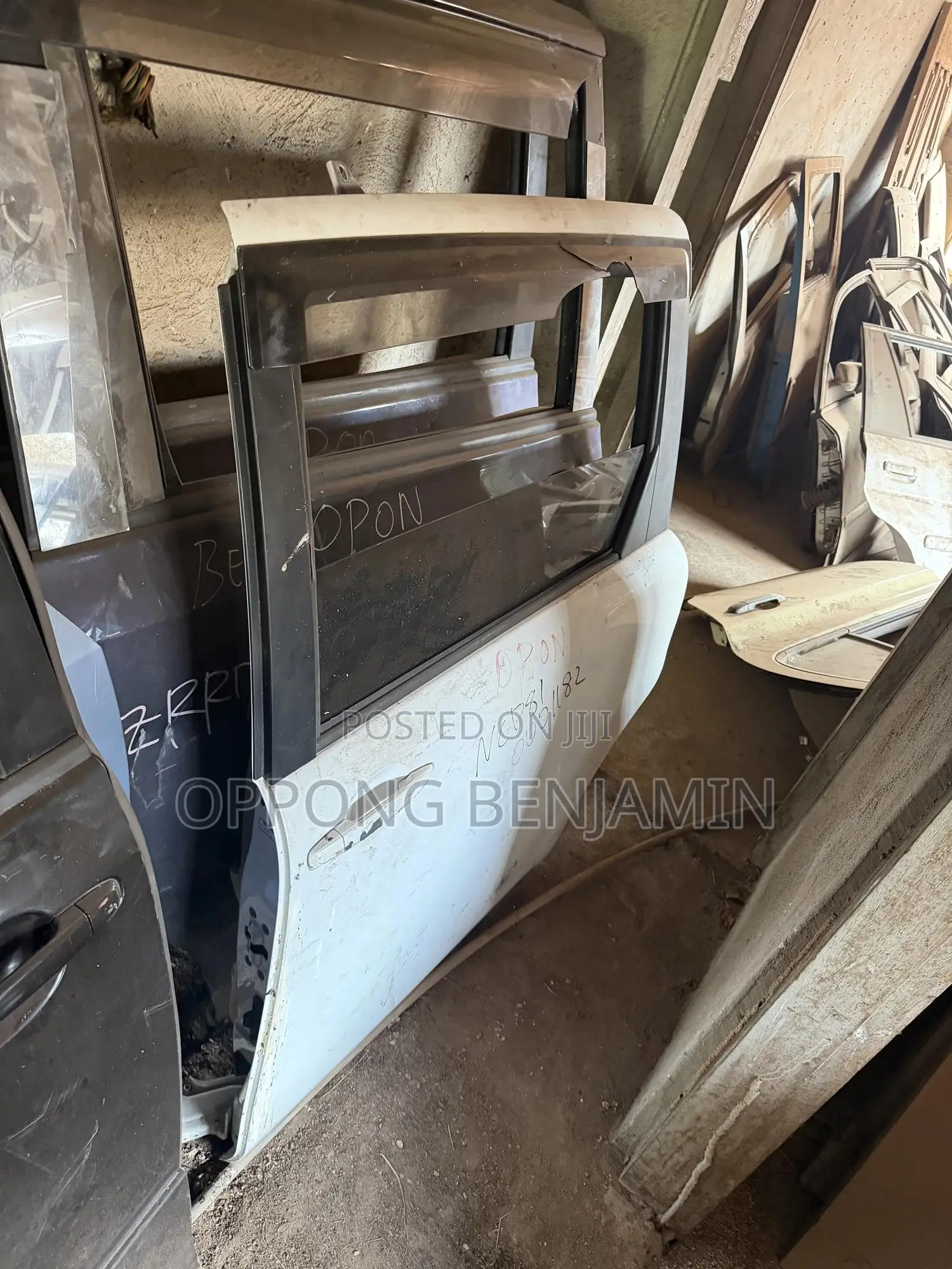 Toyota Sienta Sliding Doors