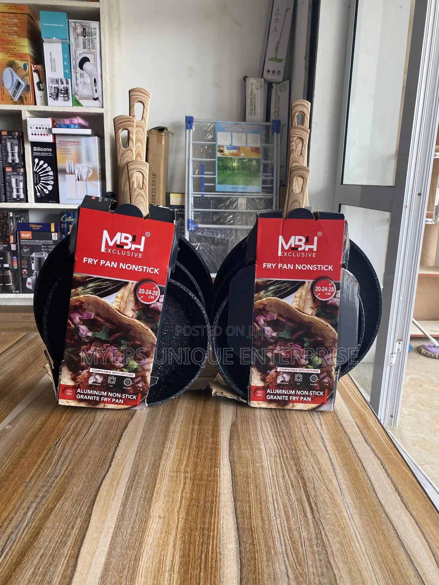 3pcs Frying Pan With Wooden Handles