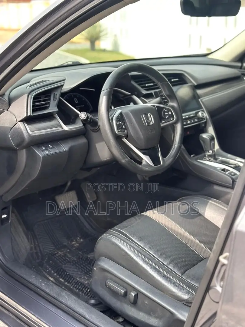 Honda Civic Touring Sedan 2020 Gray