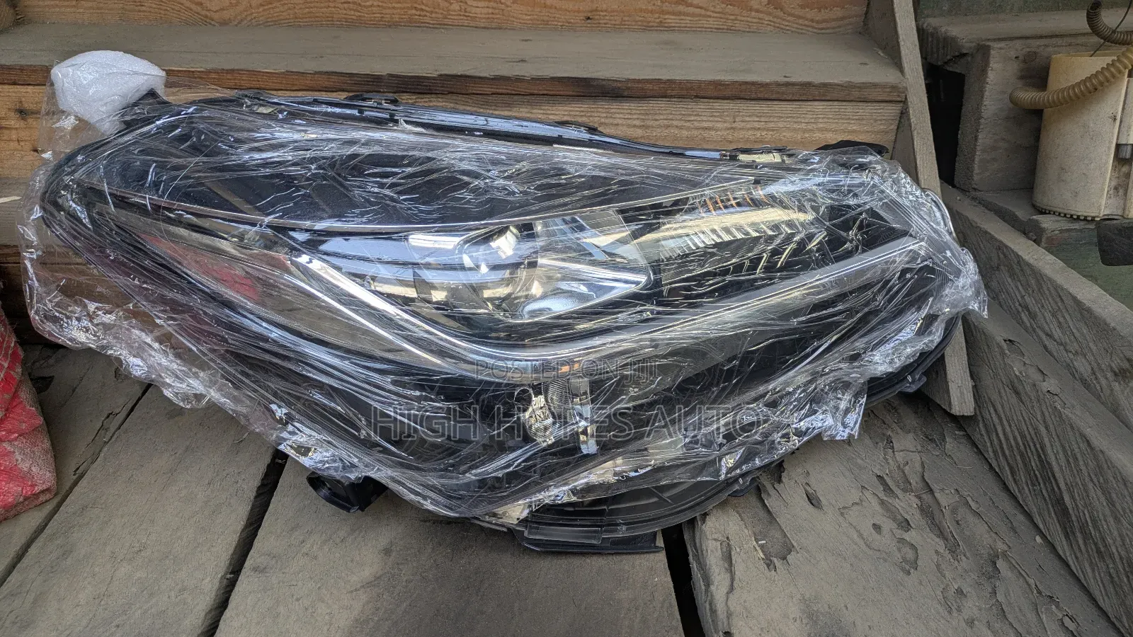 Toyota Vitz 2014-2016 Headlights