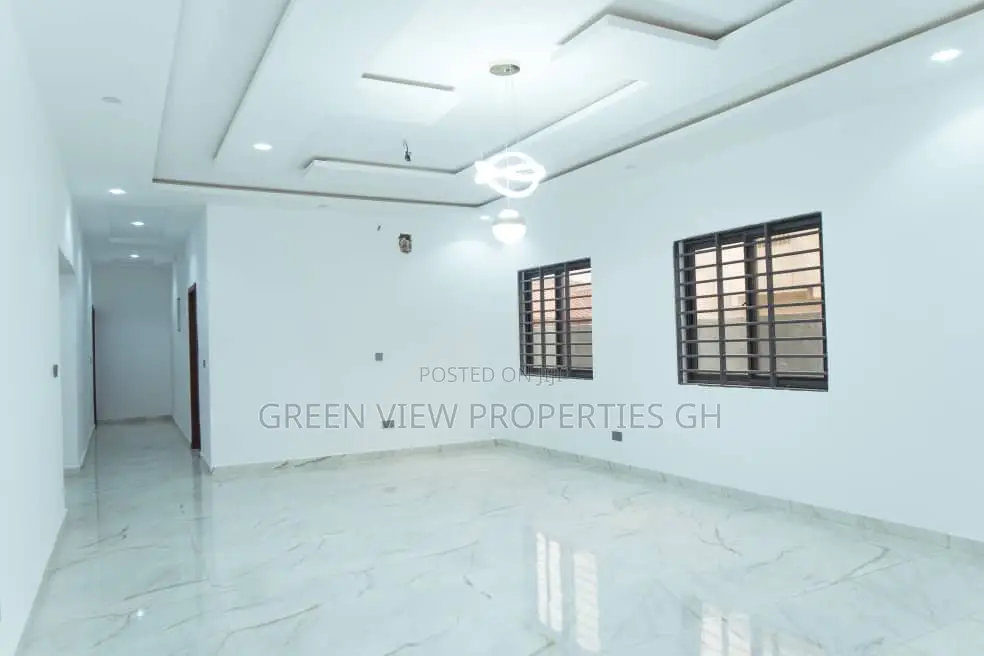 3bdrm House in Oyarifa for sale