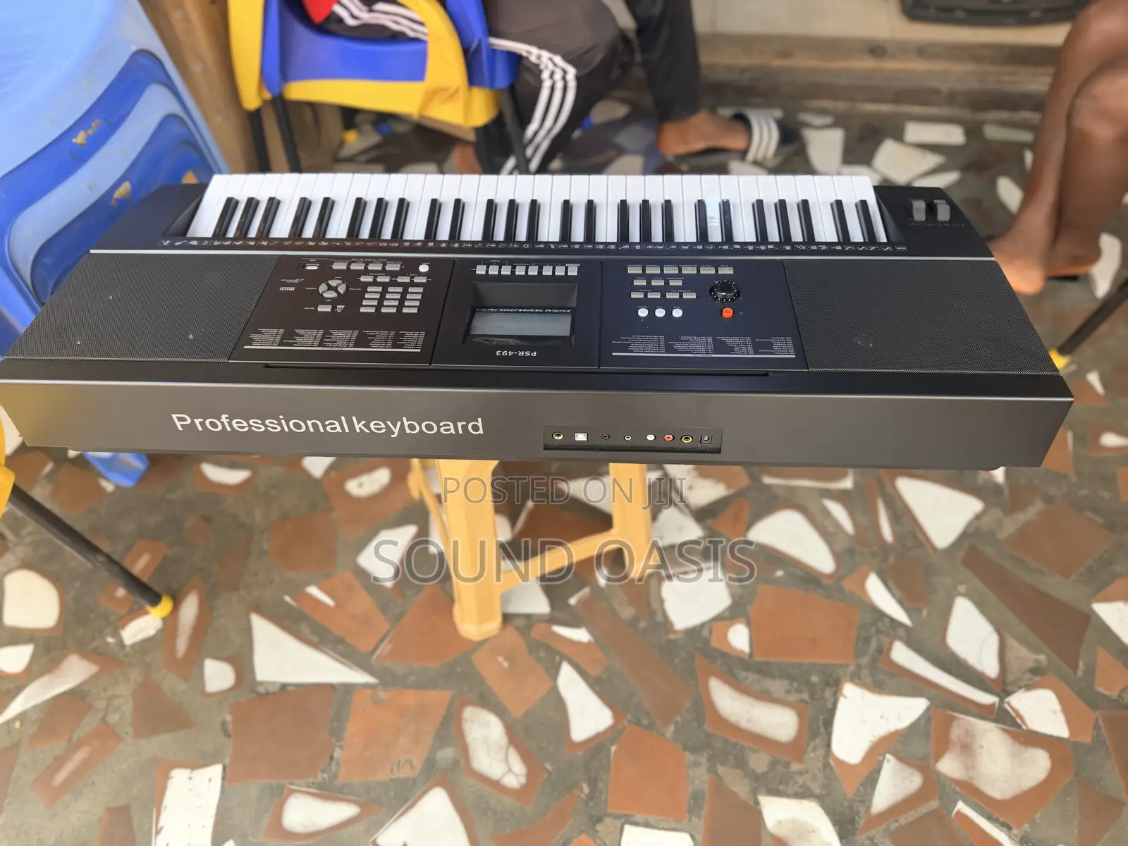 PSR- 493 Electronic Keyboard(61 Keys)