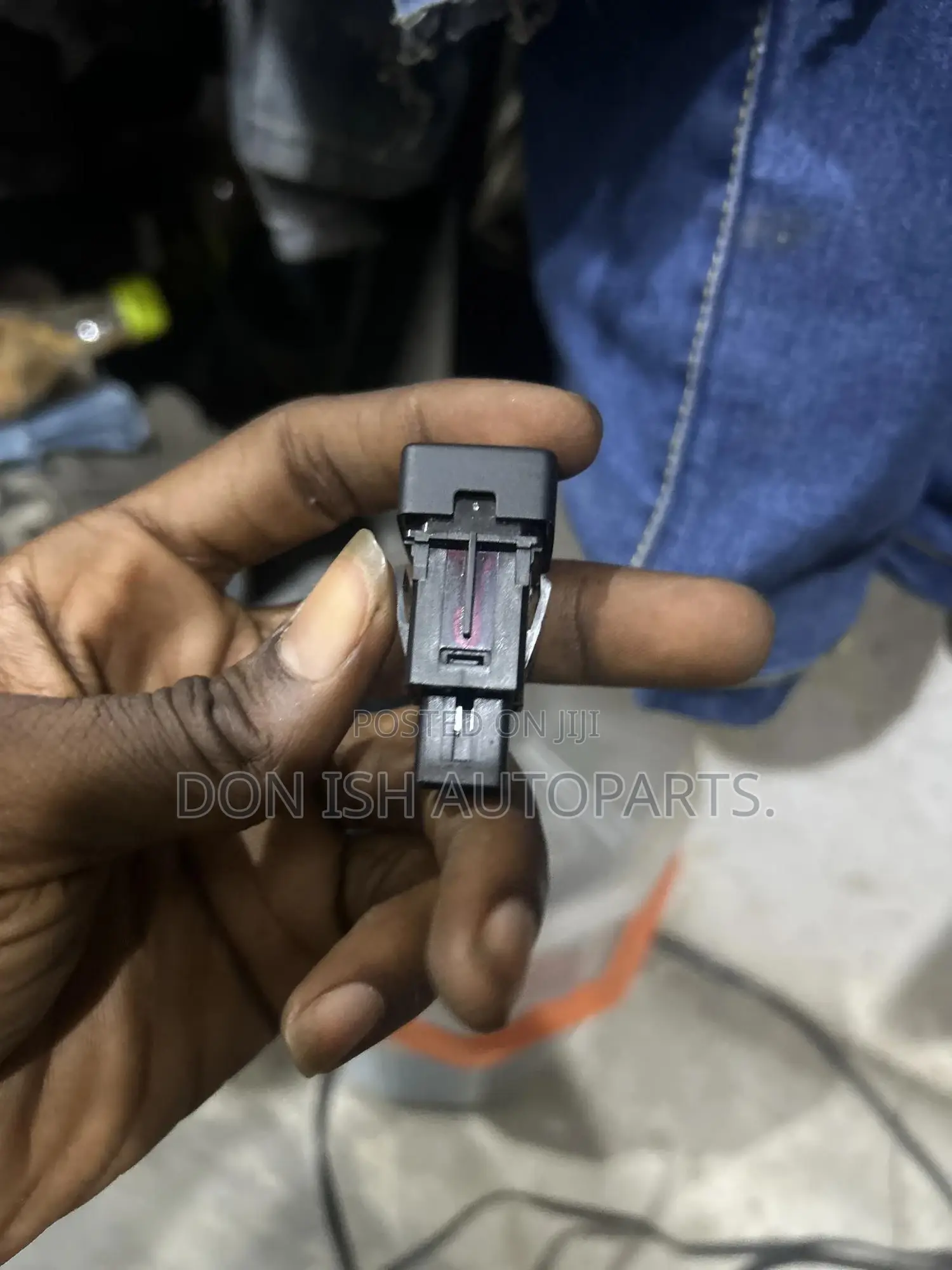Civic 17 Boot Switch
