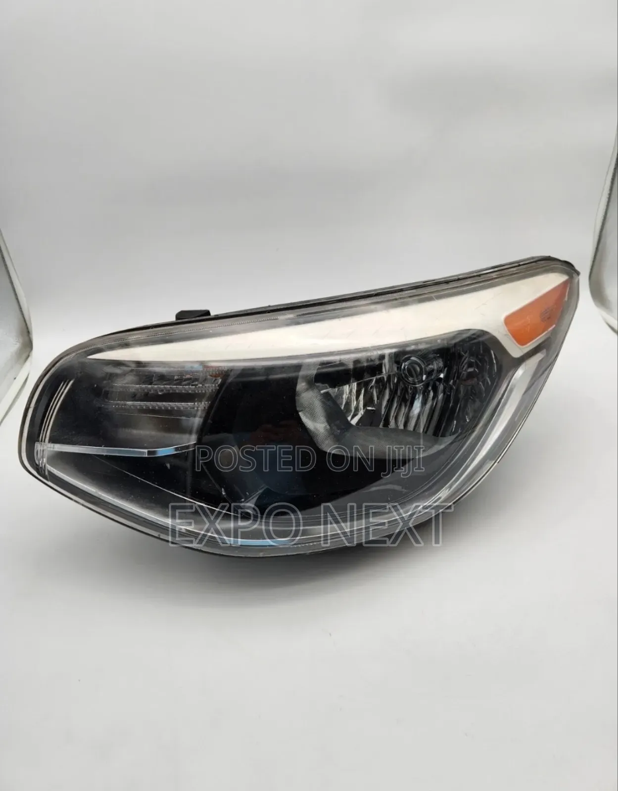 2014-2019 Kia Soul Headlight Left/Driver Side Halogen W/O Accents Oem
