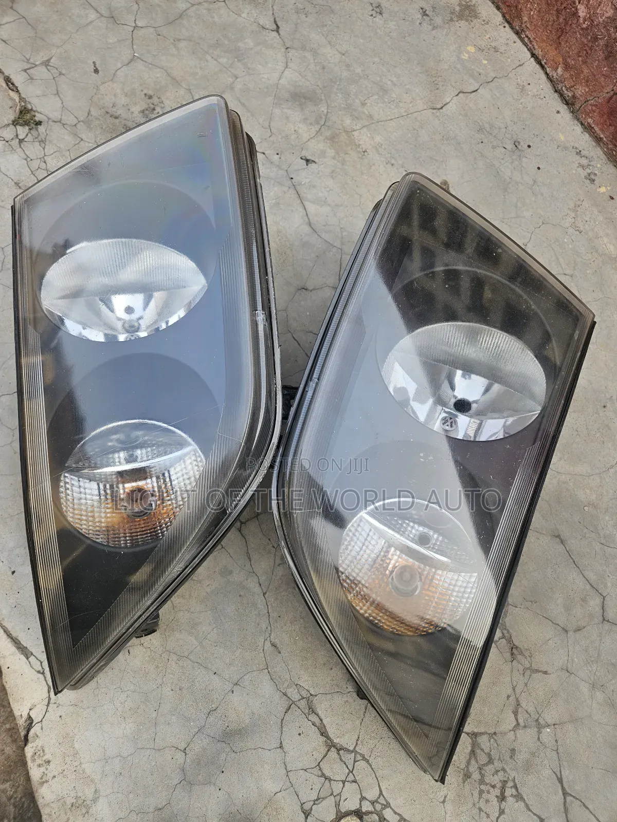 Vw Crafter Headlight Available