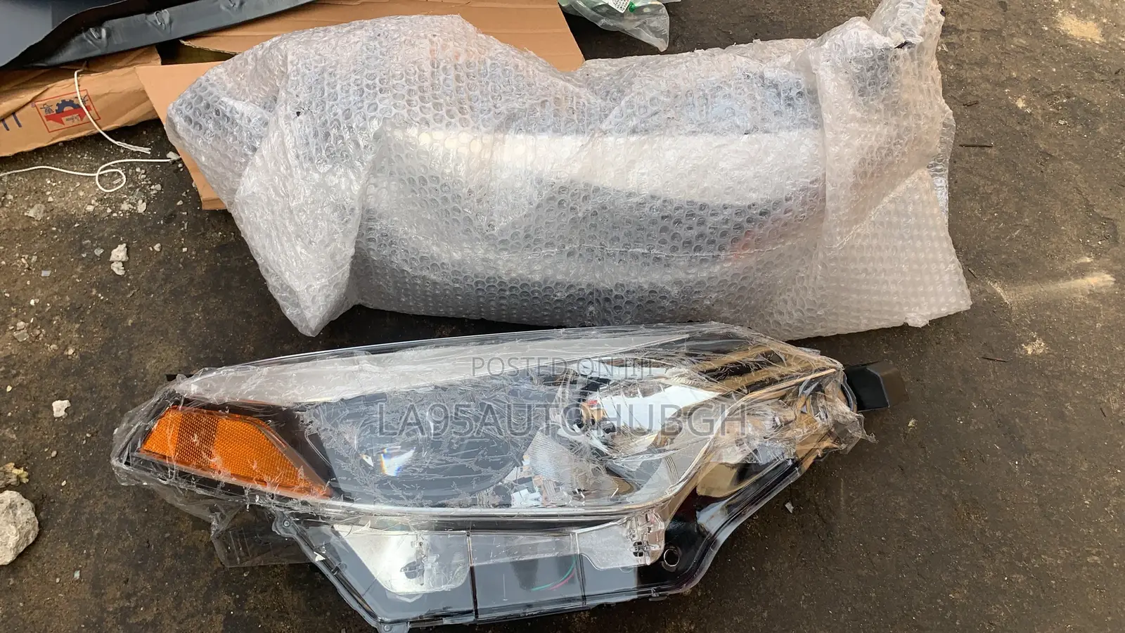 Toyota Corolla 2014,2015,2016 Headlight Pair