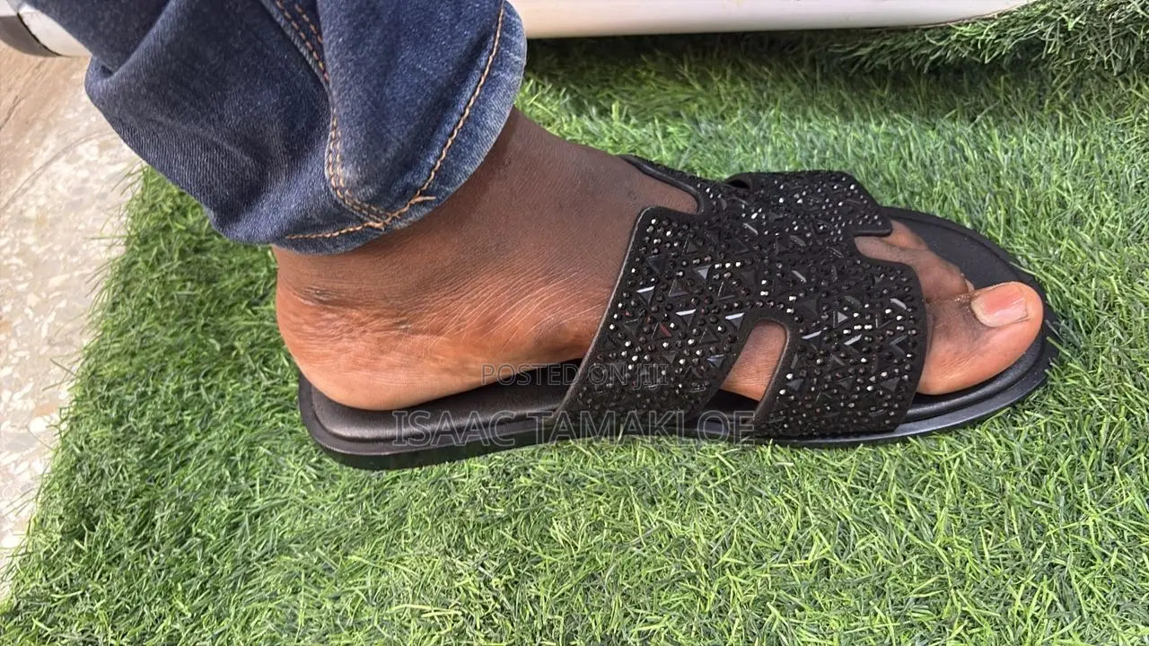 Men’S Hermes Slippers