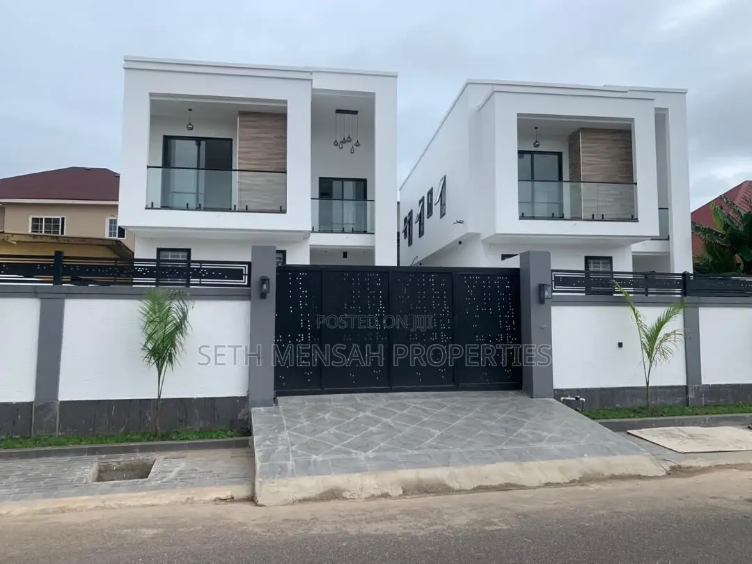 4bdrm House in Skm, Baatsona Total for sale