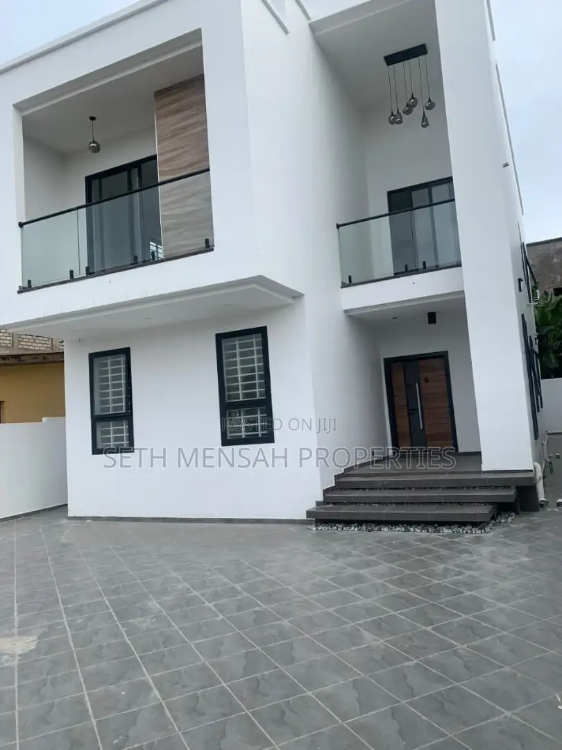 4bdrm House in Skm, Baatsona Total for sale