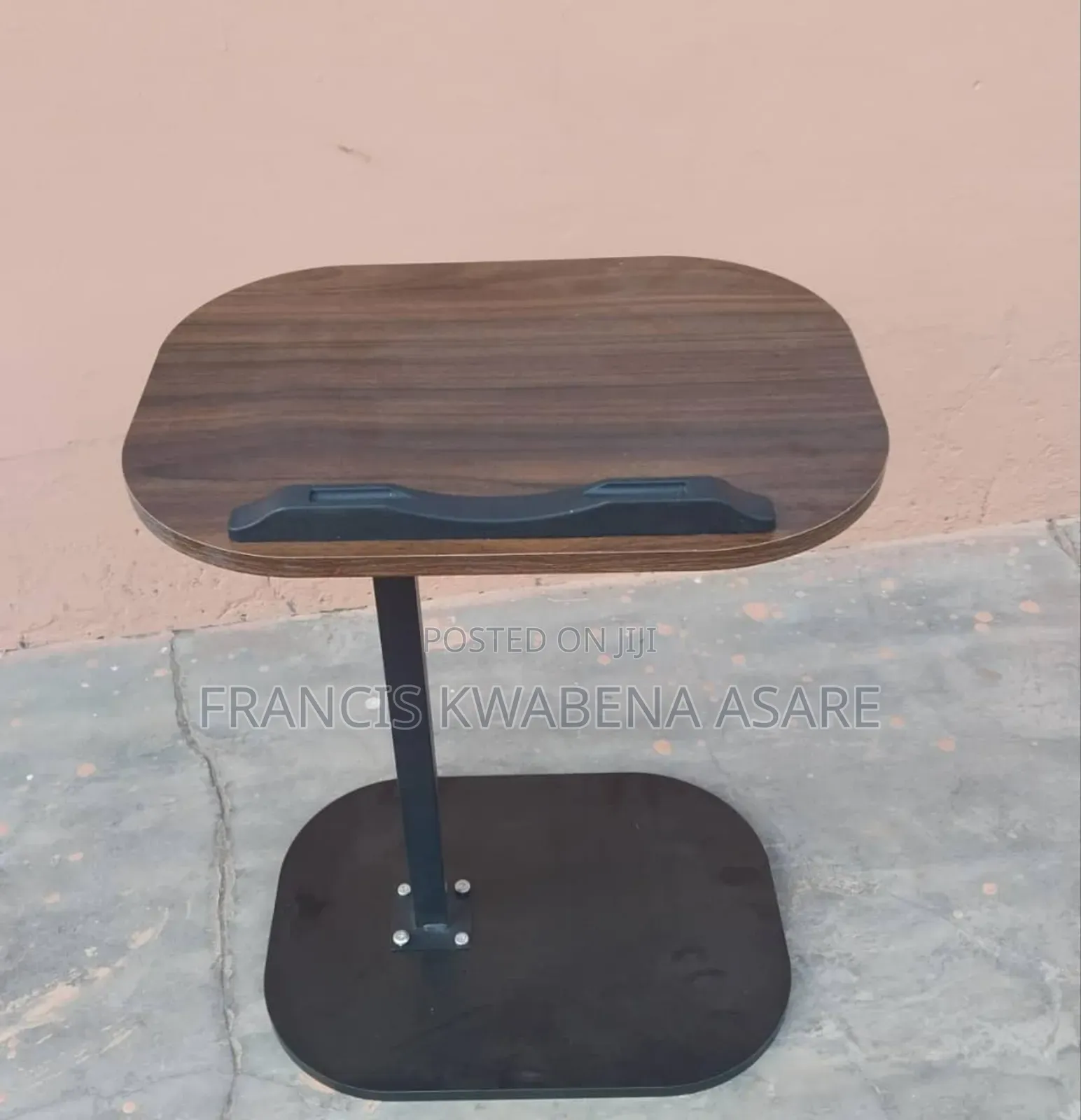 Adjustable Coffee/ Bedside Table