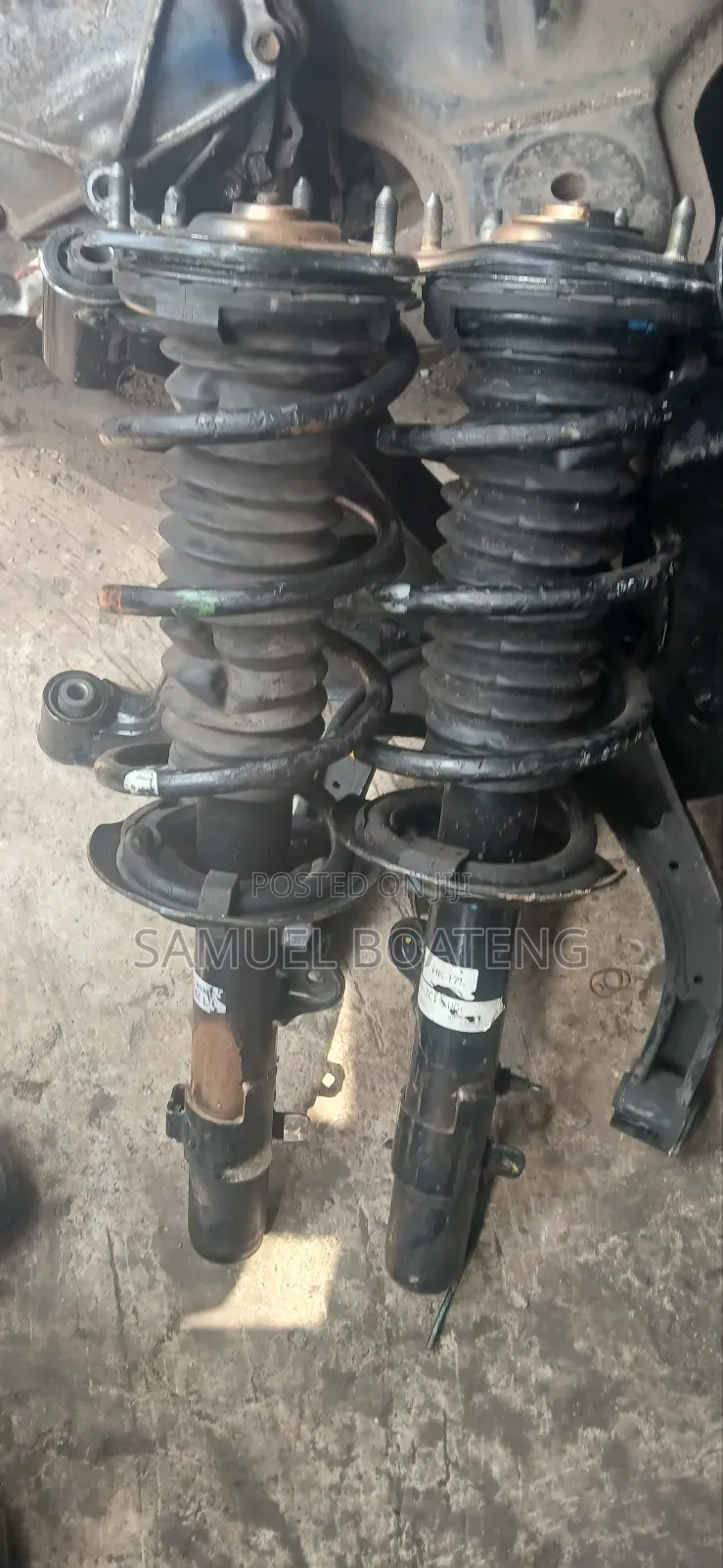 Honda Cr-v 2017 to 2020 Front Shocks