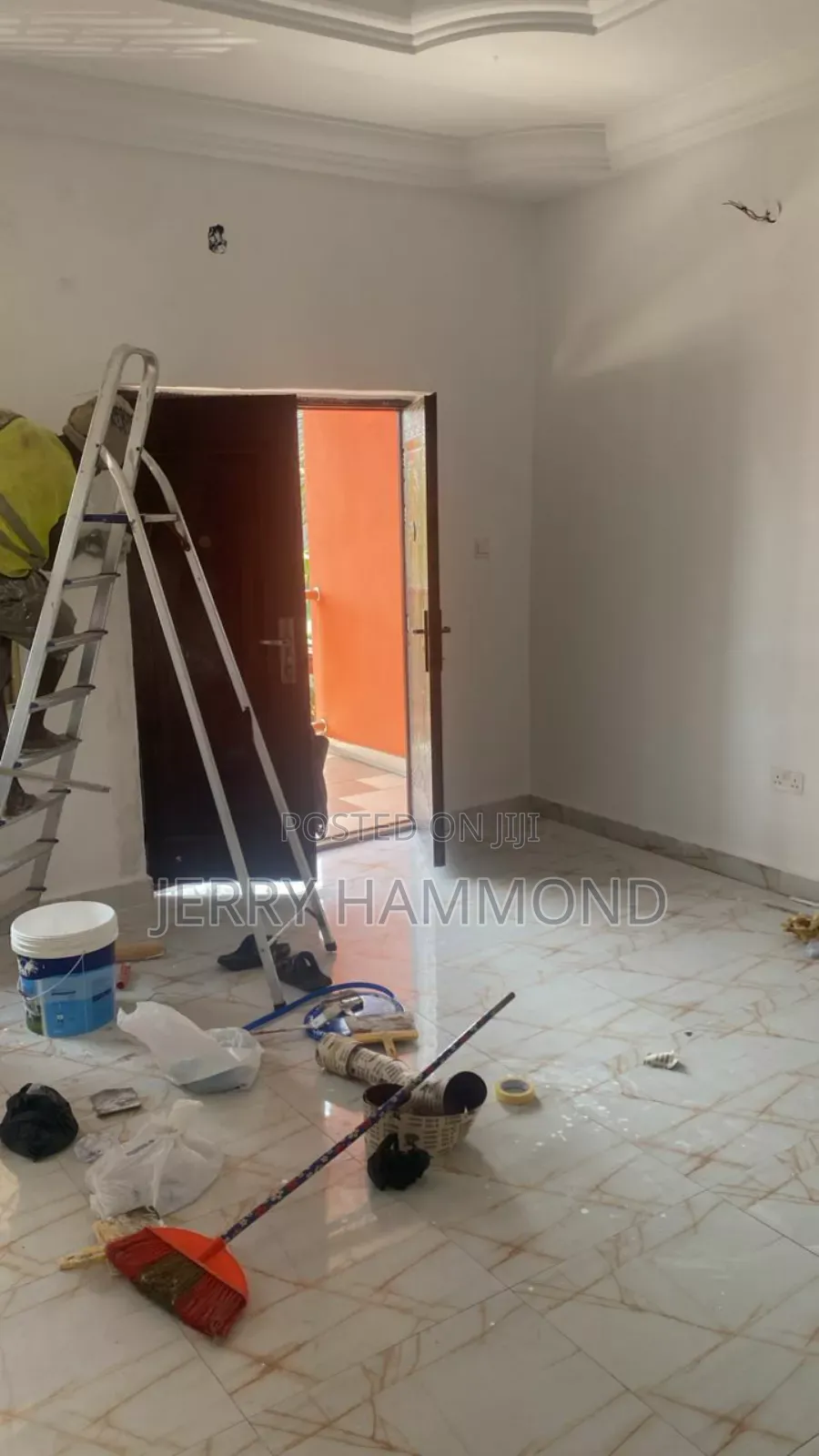 3bdrm Apartment in Bushroad In A Seren, New Town for rent