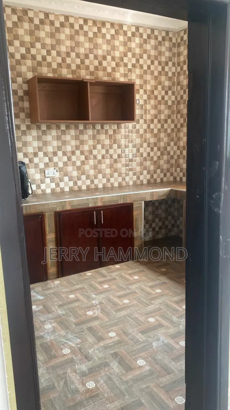 3bdrm Apartment in Bushroad In A Seren, New Town for rent