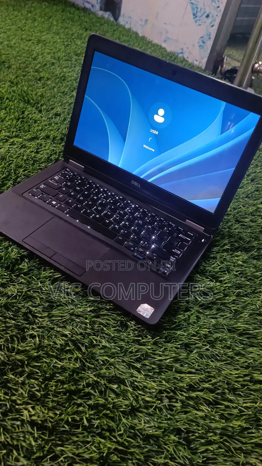Laptop Dell Latitude E5270 8GB Intel Core I5 HDD+SSD 256GB