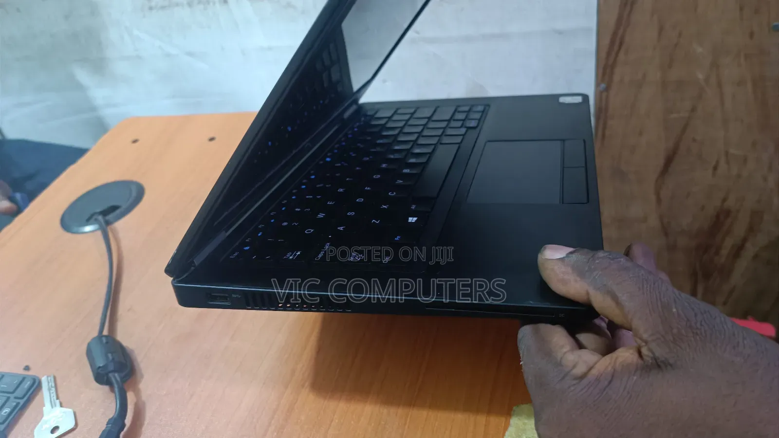 Laptop Dell Latitude E5270 8GB Intel Core I5 HDD+SSD 256GB