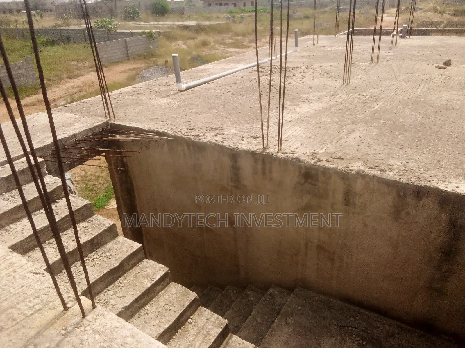 5bdrm Apartment in School Junction for sale