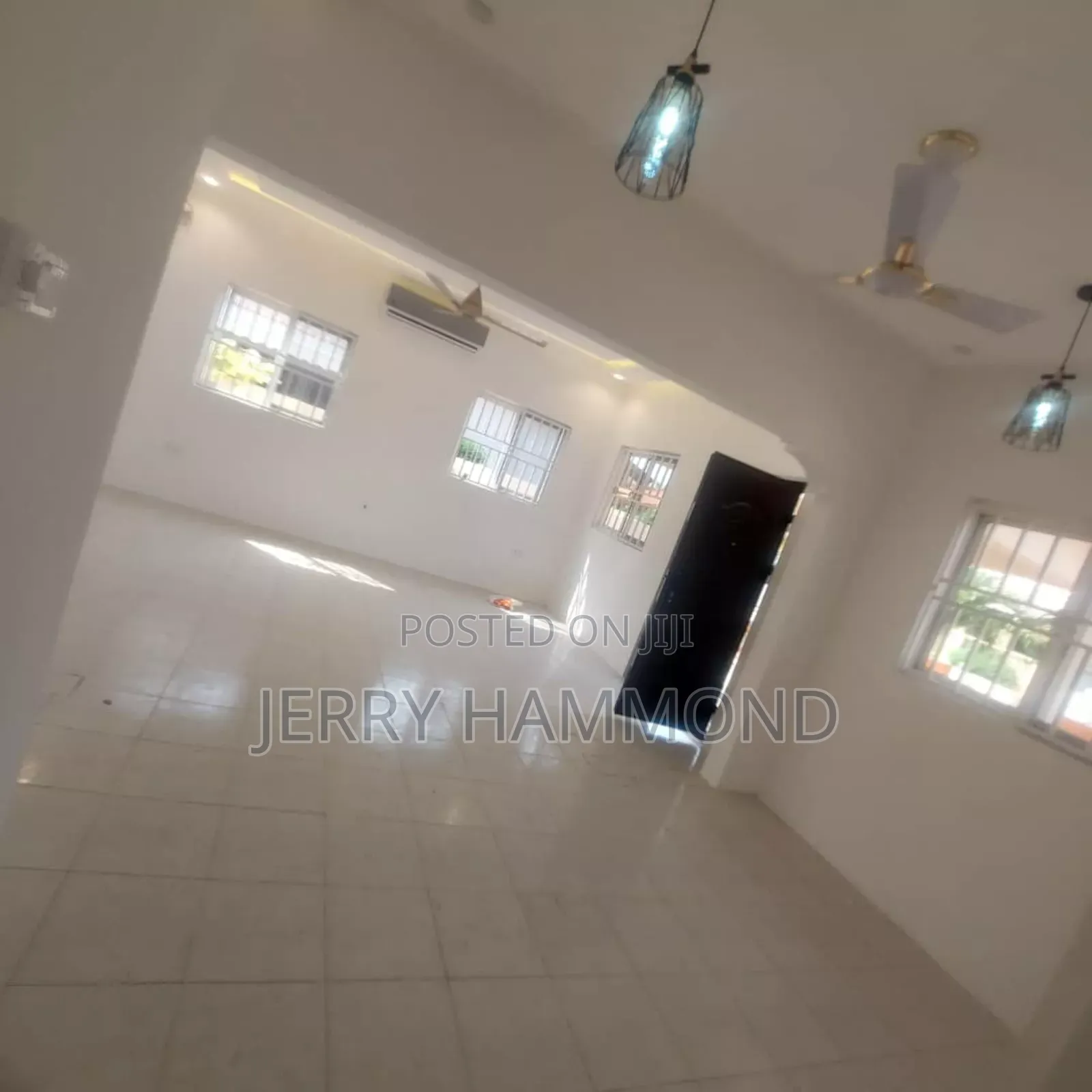 3bdrm House in Spintex Manet Villa for rent