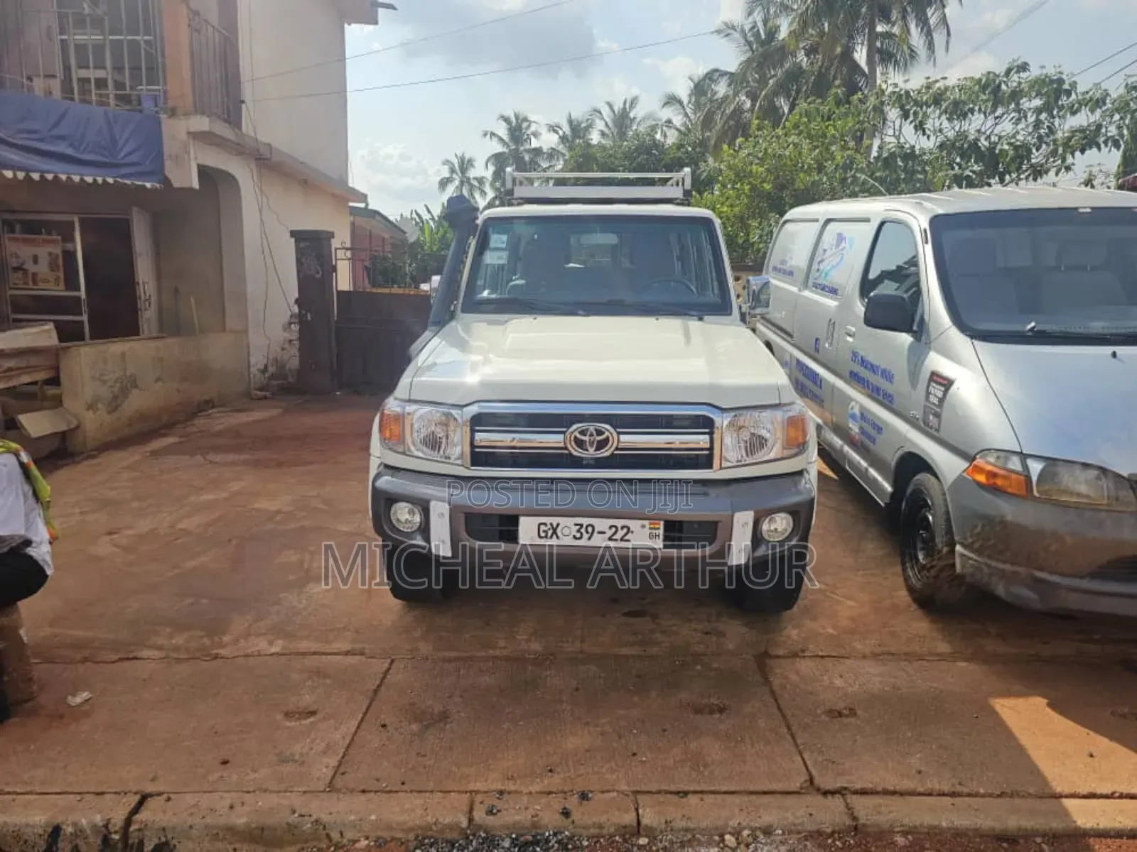 Toyota Land Cruiser 2022 White