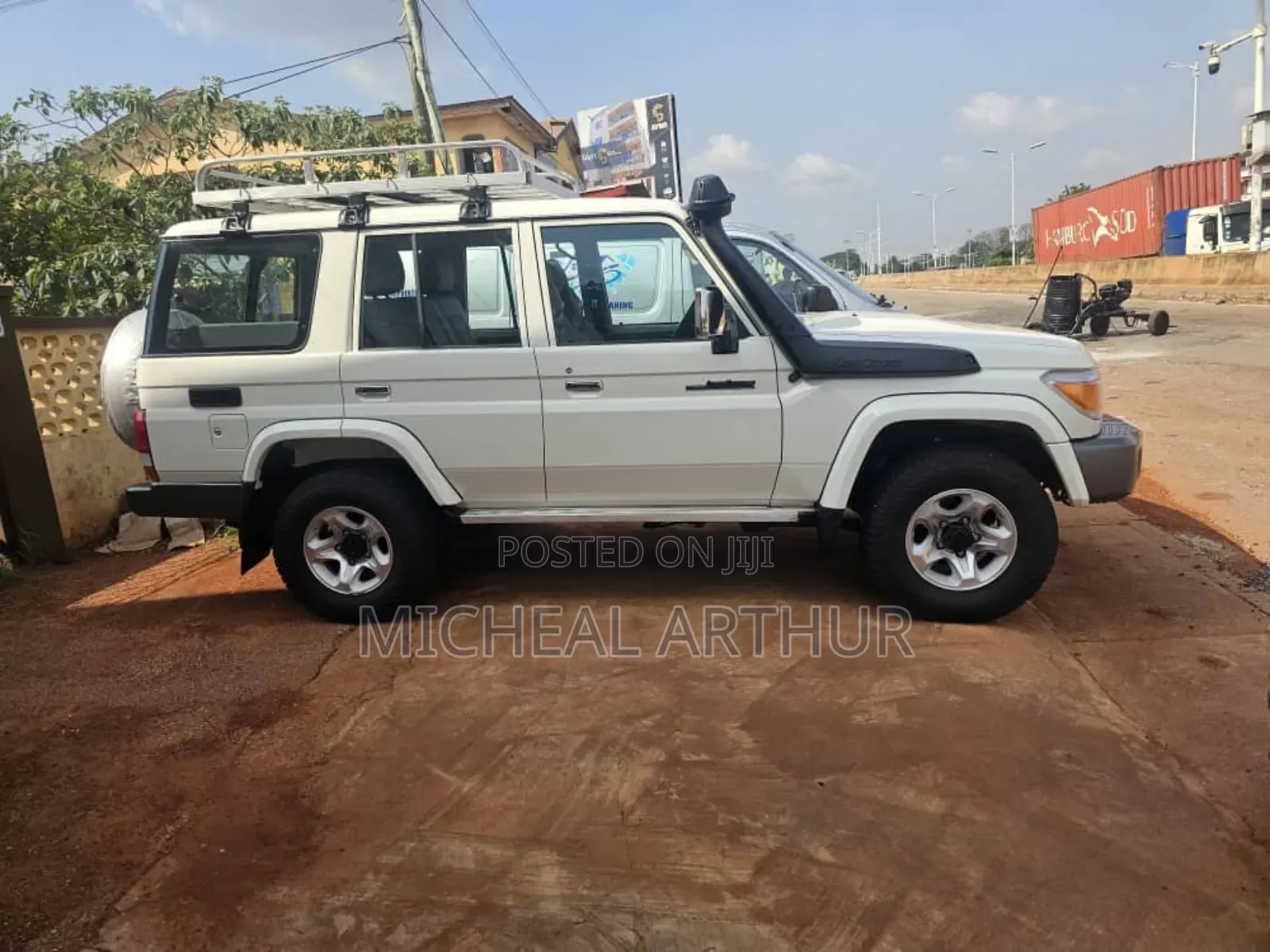 Toyota Land Cruiser 2022 White