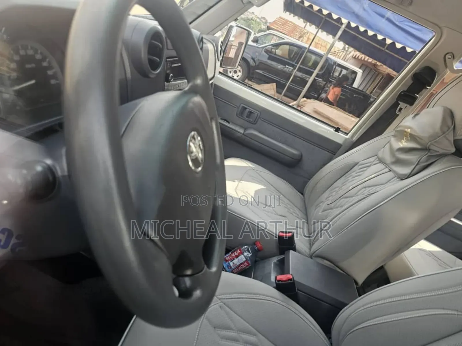 Toyota Land Cruiser 2022 White