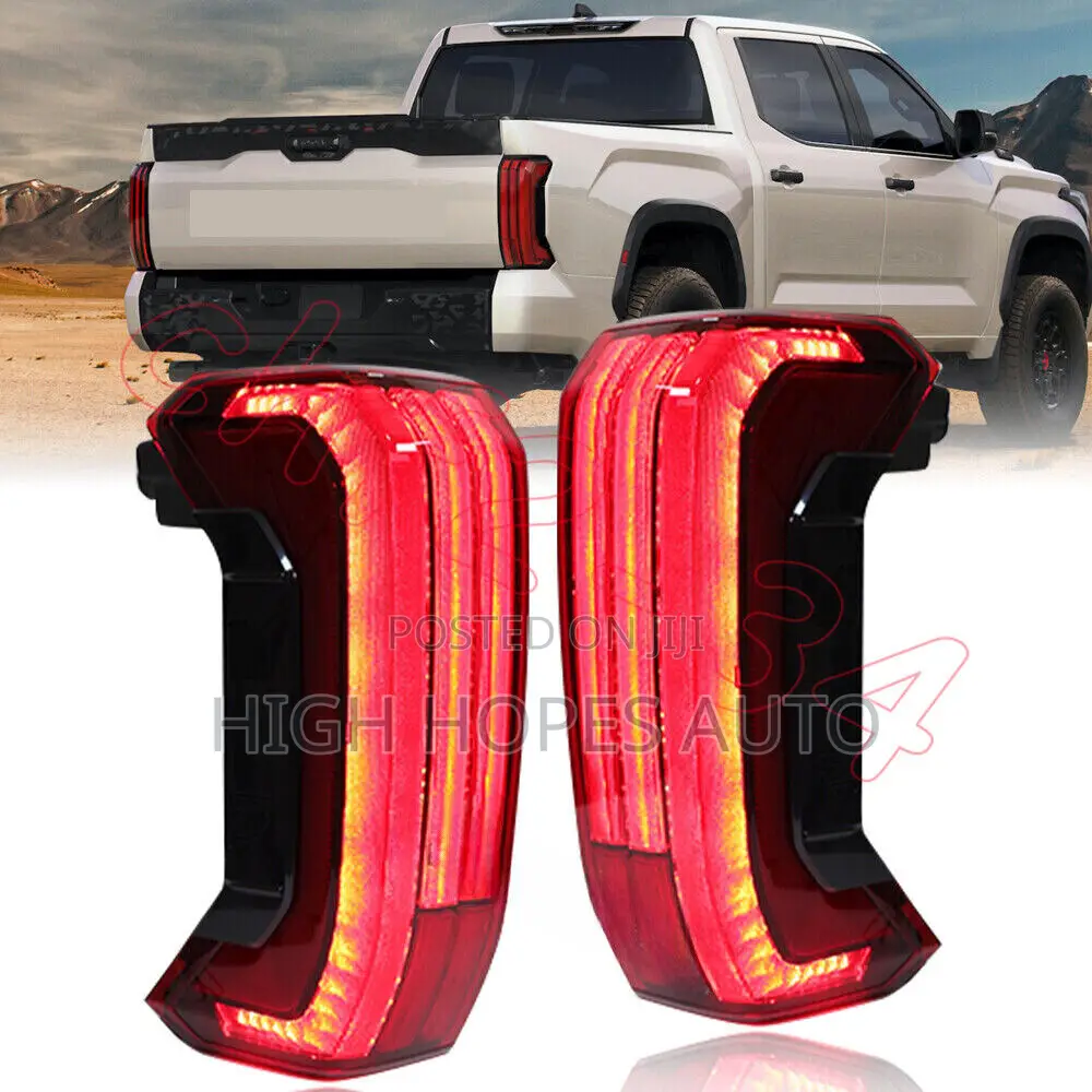 Toyota Tundra 2022-2024 Taillight.