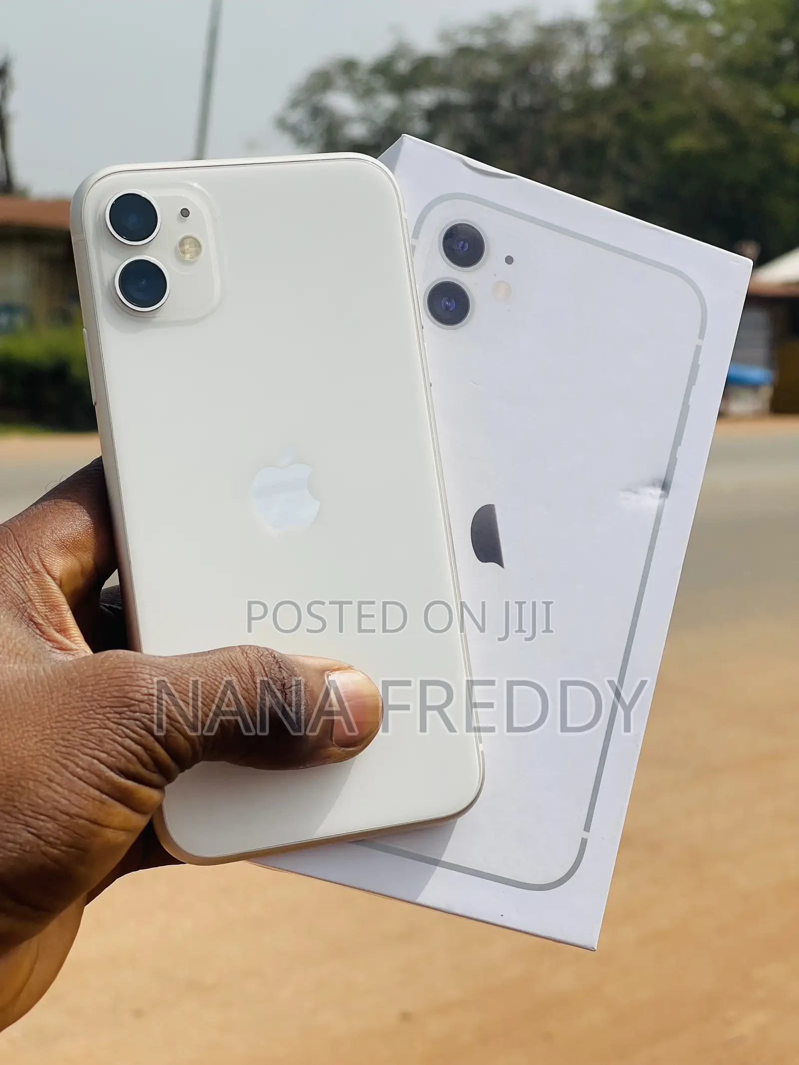 Apple iPhone 11 64 GB White