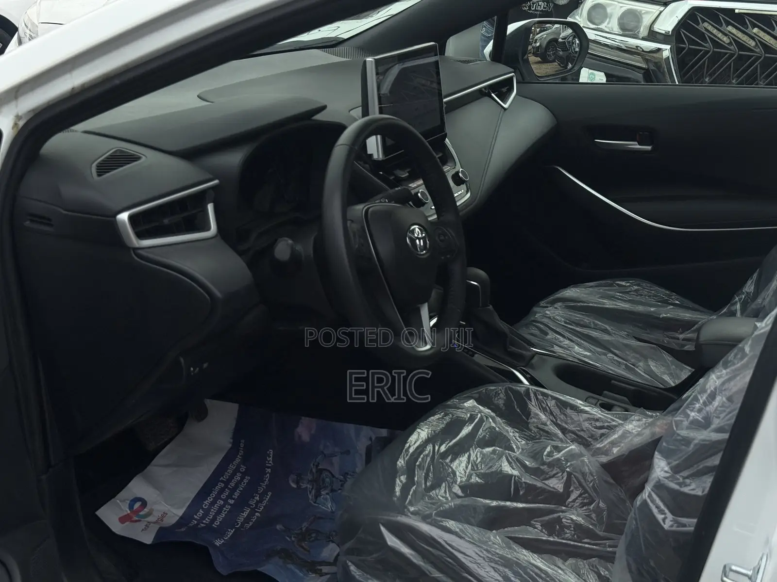 Toyota Corolla Hybrid SE 2025 White