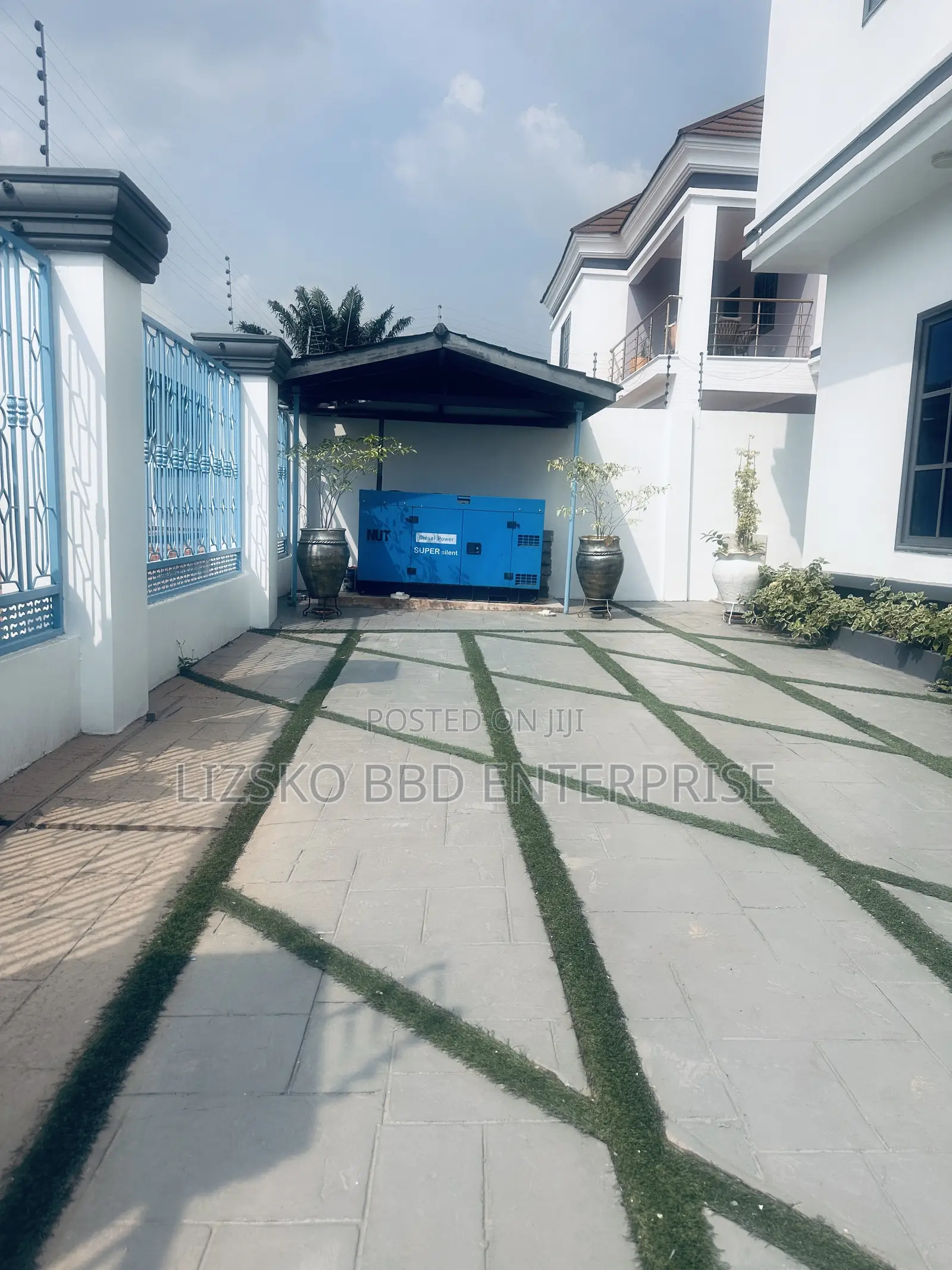 Furnished 4bdrm Mansion in North Legon for sale