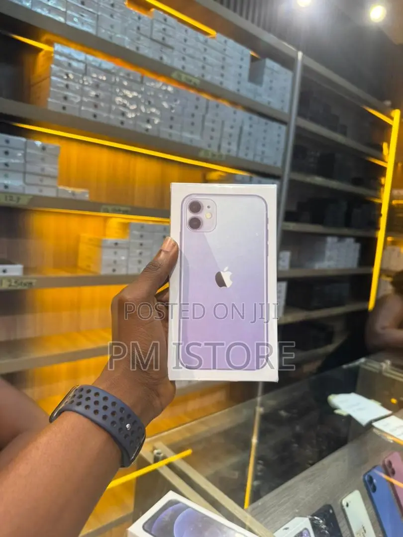 New Apple iPhone 11 64 GB Purple