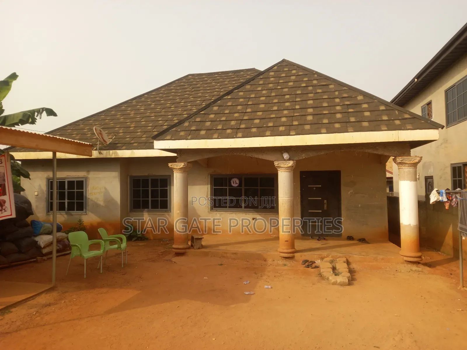 3bdrm House in Santasi Ampabame, Kumasi Metropolitan for sale