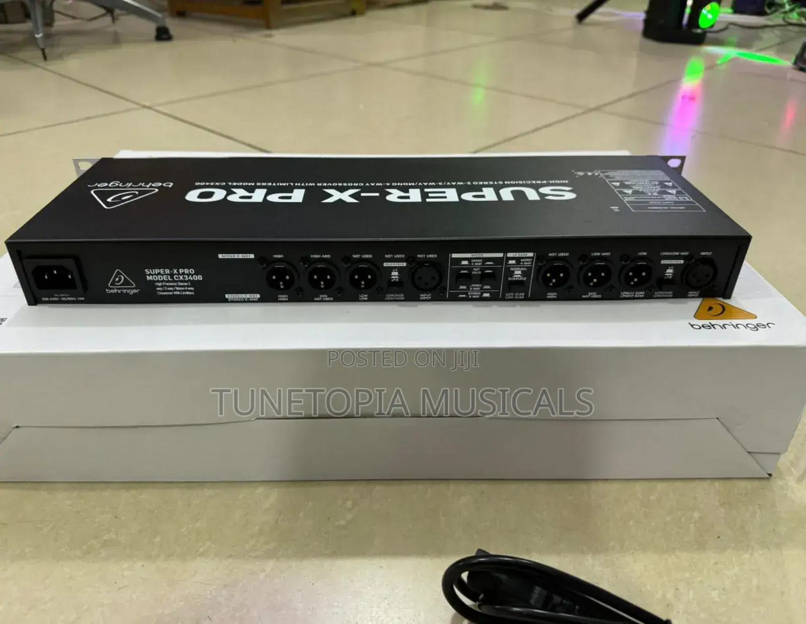 Behringer Super-x Pro Cx3400 Stereo 2-way/3-way/Mono 4-way Crossover