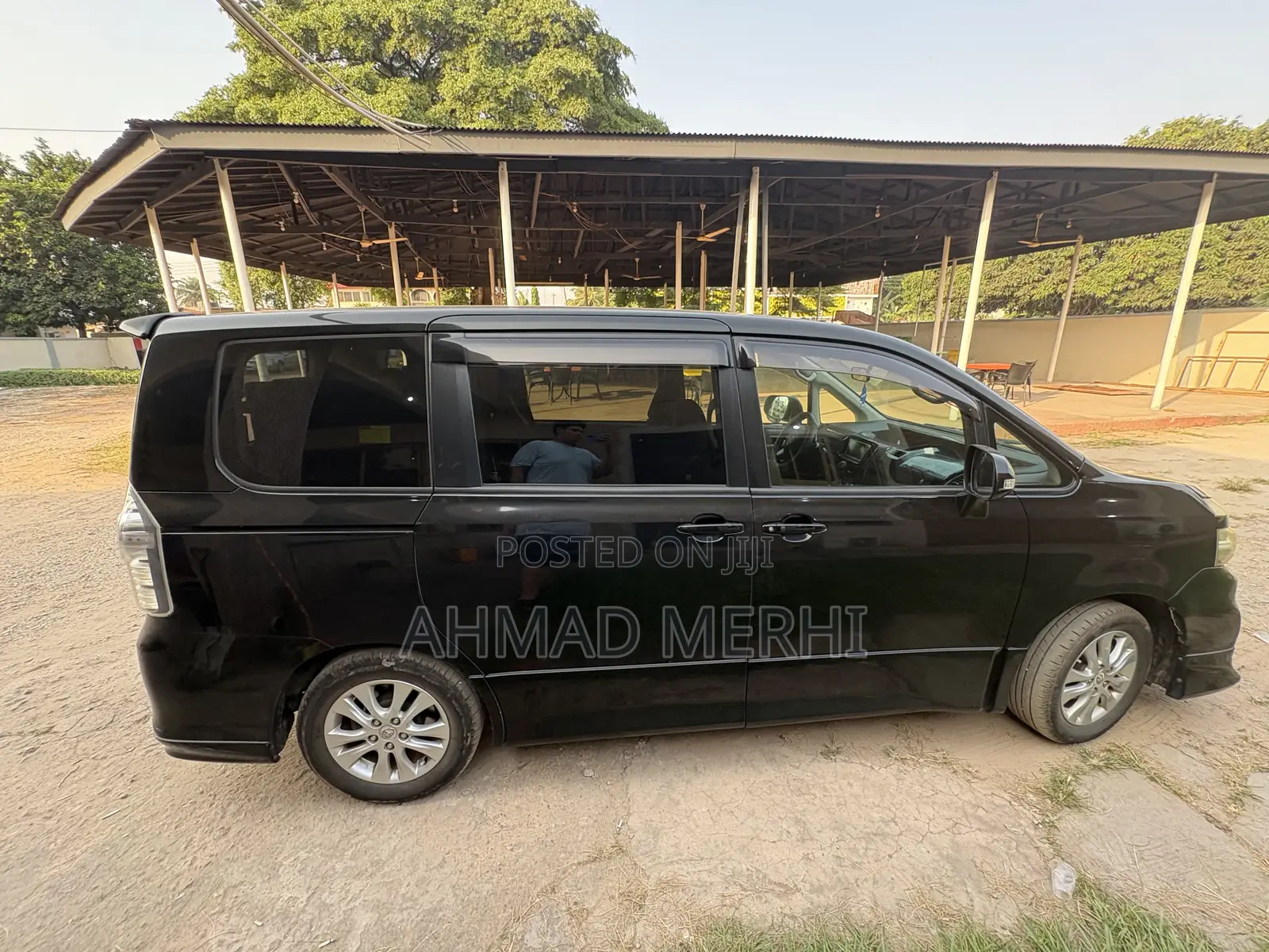 Toyota Voxy 2013 Black