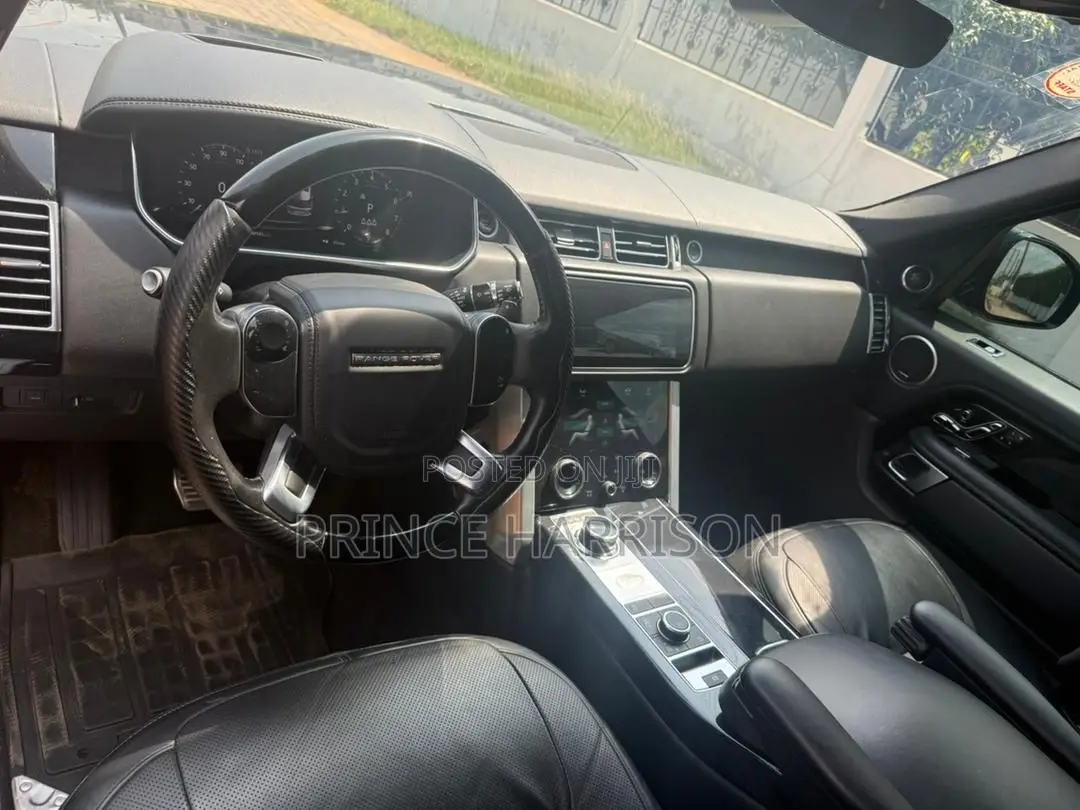 Land Rover Range Rover Vogue 2022 Black